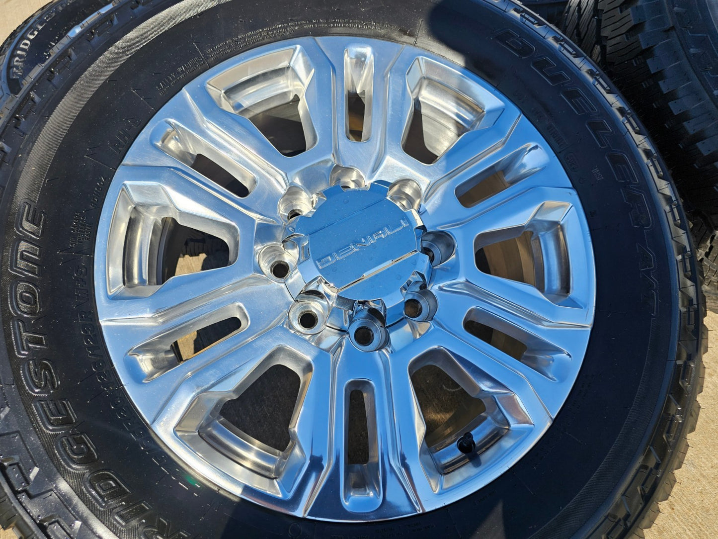 20" GMC Sierra Denali 2500 3500 OEM 5957 wheels rims tires 2023 2024 2025 2026