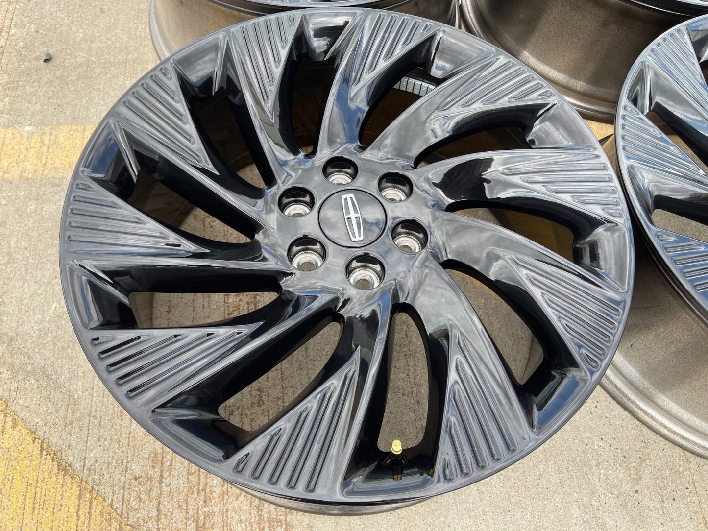 22" Lincoln Navigator OEM 10665 rims wheels BLACK LABEL 2025 2026 2027 NEW