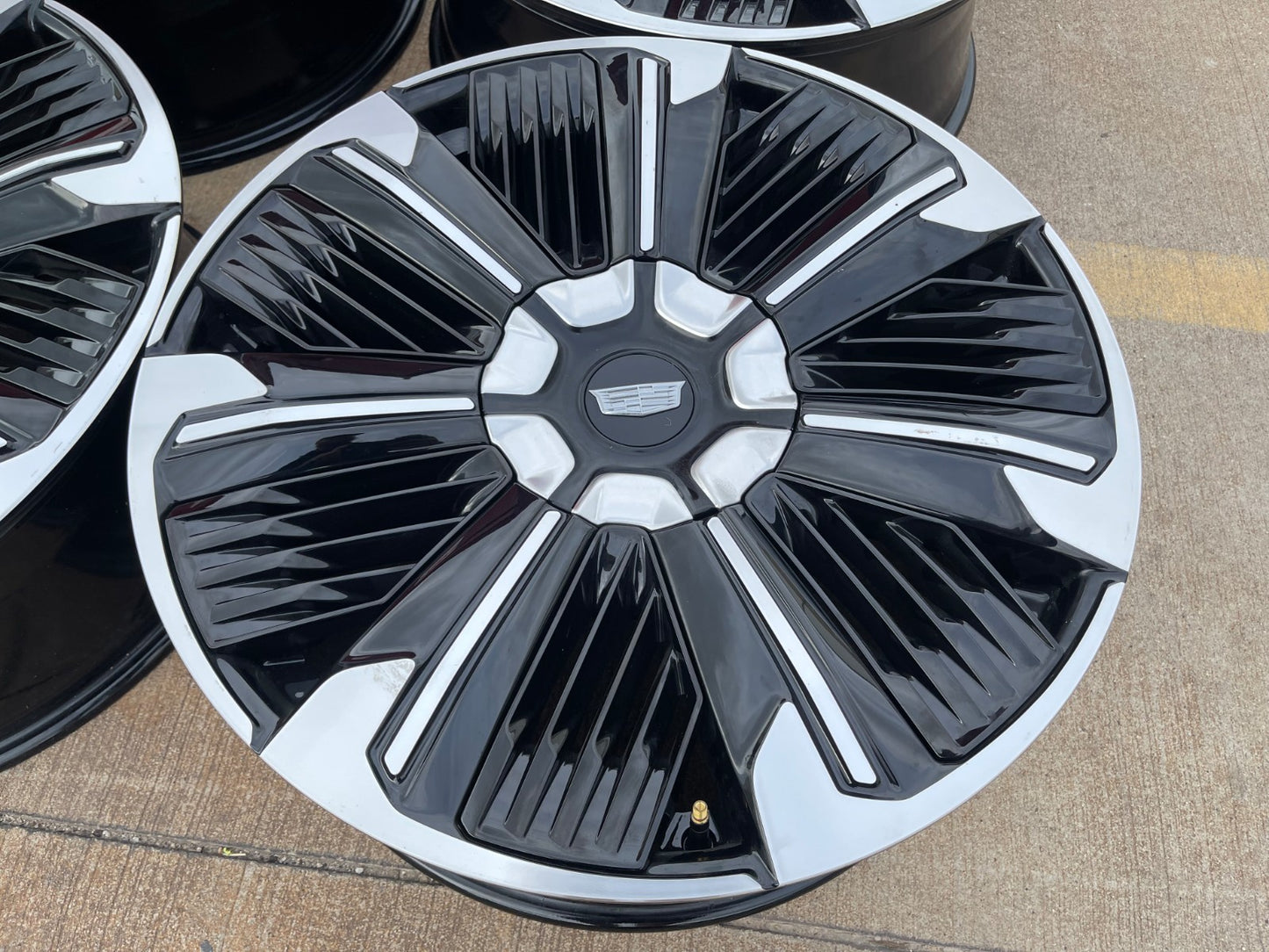 24" Cadillac Escalade IQ EV OEM 8x165 wheels rims Hummer 2500 2024 2025 2026 NEW