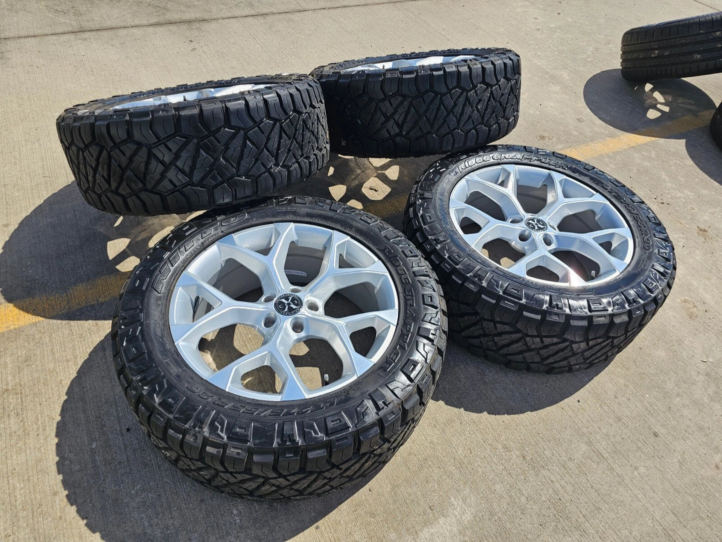 20x8.5 20" Xcess X05 Land Rover DEFENDER Range Rover wheels rims 5x120 5x4.75