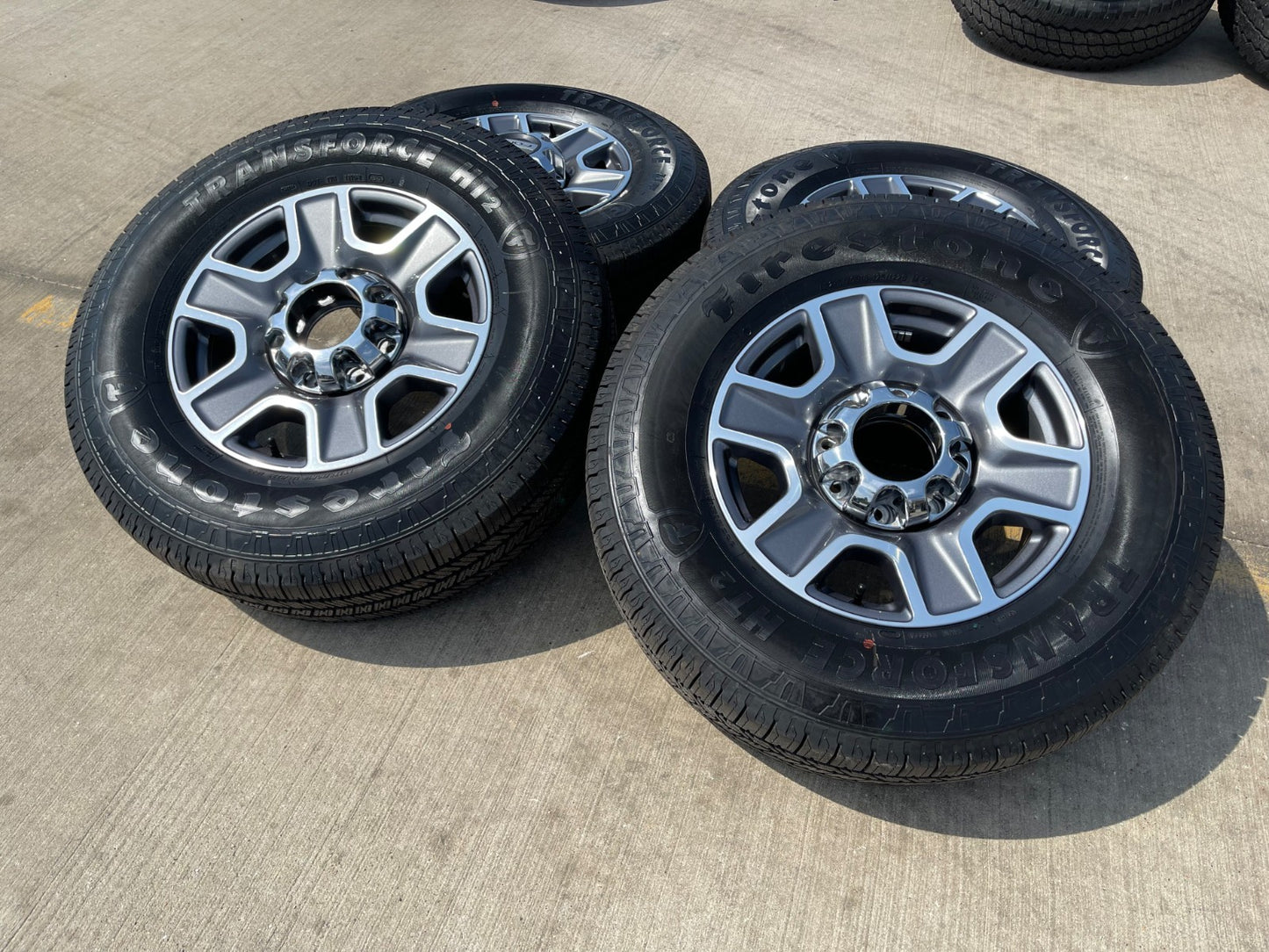 18" Ford F-250 F-350 Lariat FX-4 OEM wheels 10480 10298 tires FIRESTONE H/T2