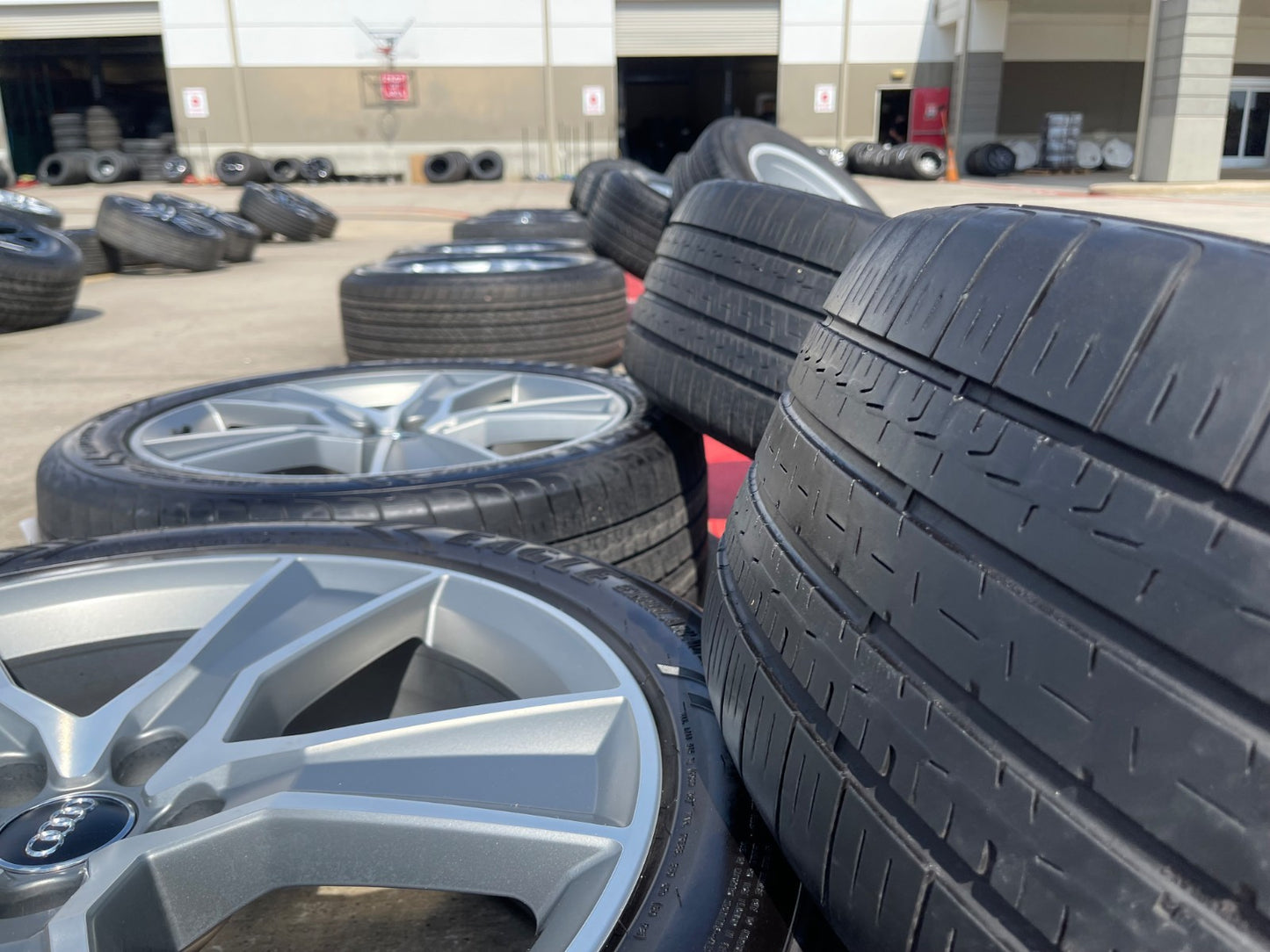 20" Audi Q5 wheels rims OEM 59075 Q3 Q7 Q8 SQ5 SQ3 RS S SET GOODYEAR