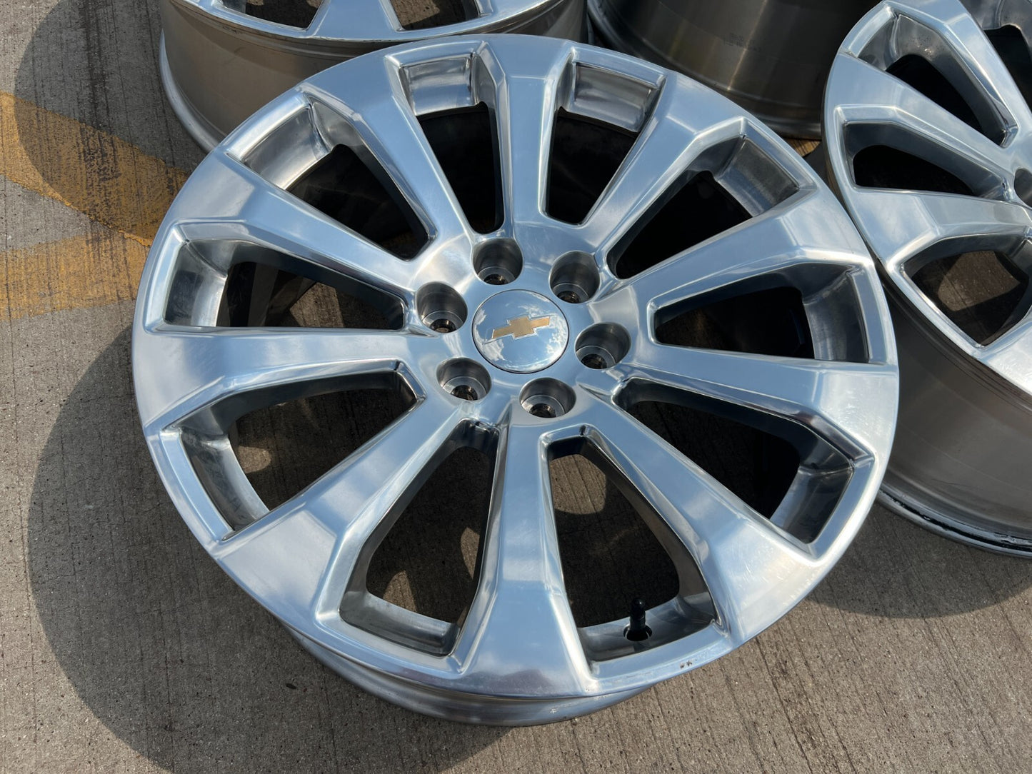 22" Chevy Silverado High Country OEM 5922 wheels rims Tahoe 2022 2023 2024 2025