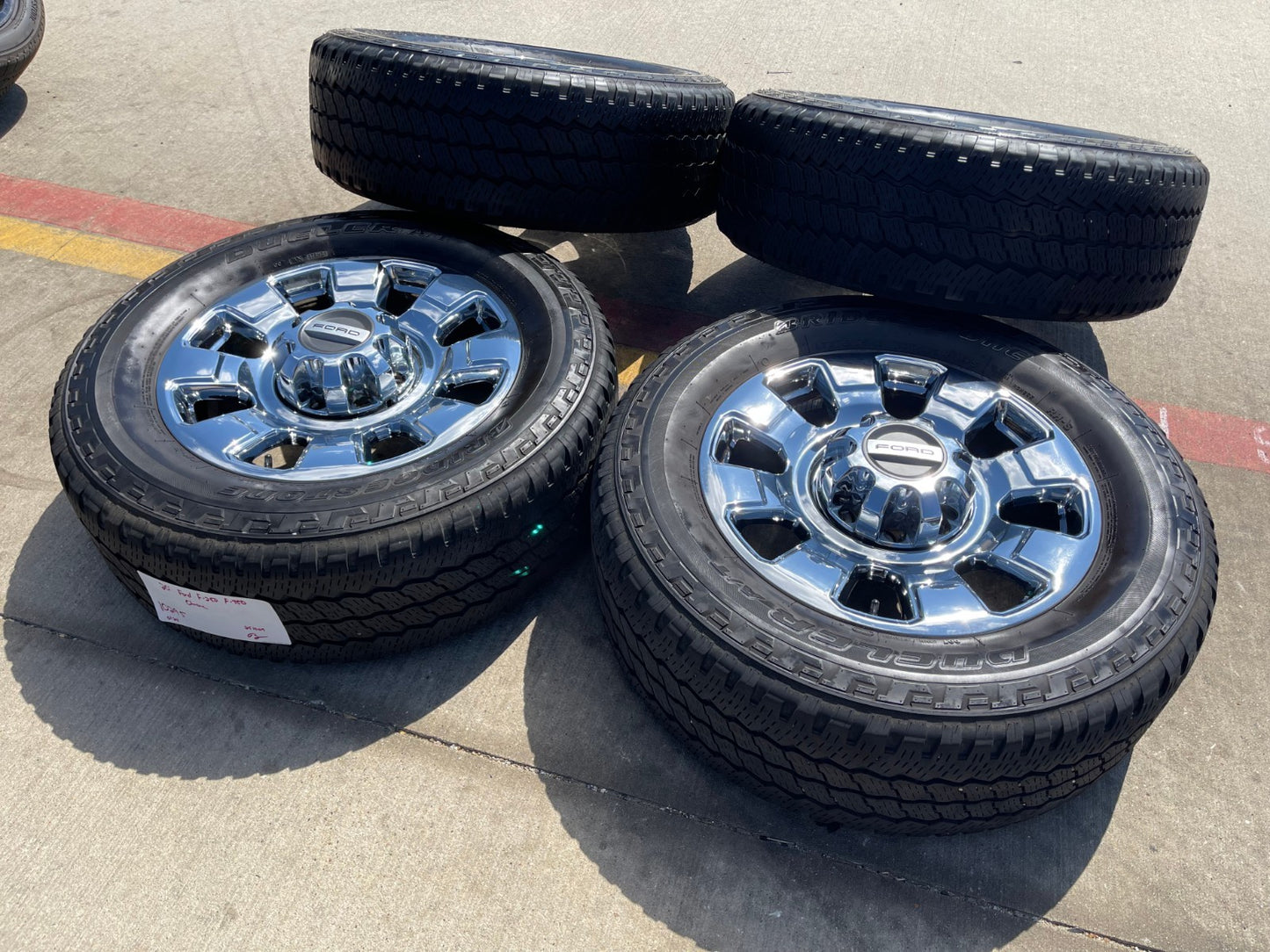 20" Ford F-250 F-350 OEM 10295 25085 10552 chrome Lariat wheels rims tires