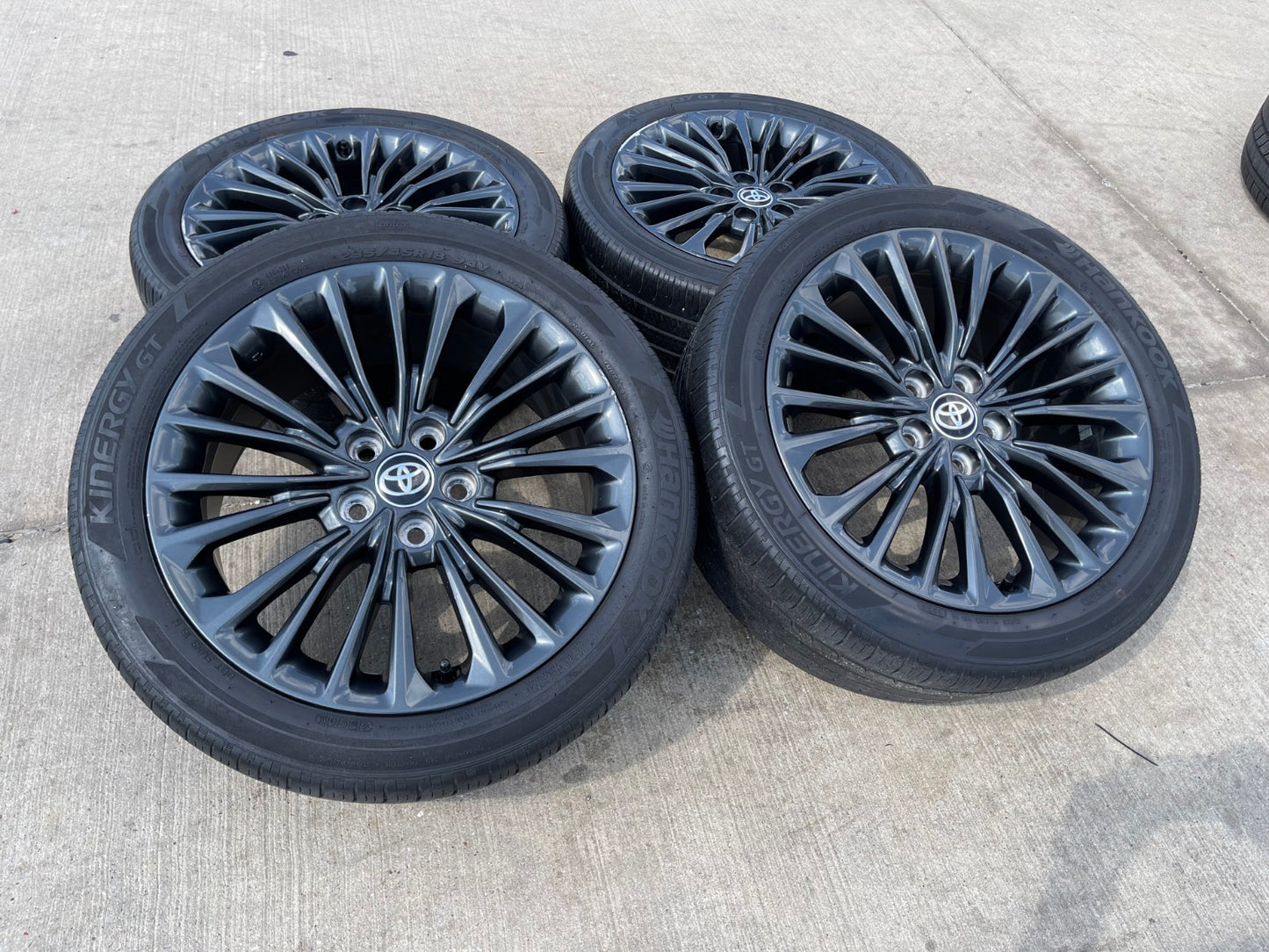 18" Toyota Avalon Camry OEM wheels rims 75233 CHR 2018 2019 2020 2022 2023 2024