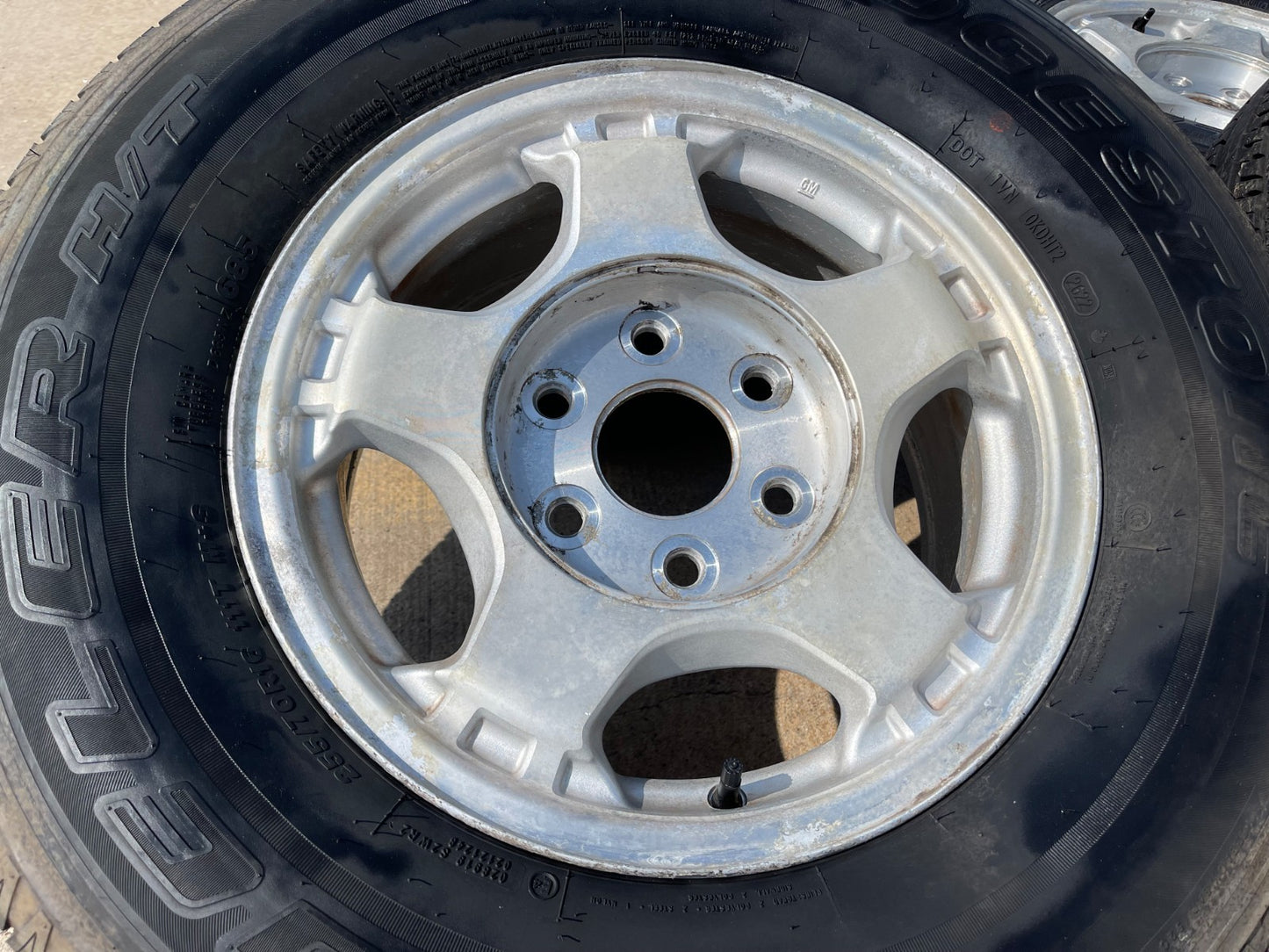 16" Chevy Silverado 1500 Tahoe OEM 5073 wheels rims 2002 2003 2004 2005 2006
