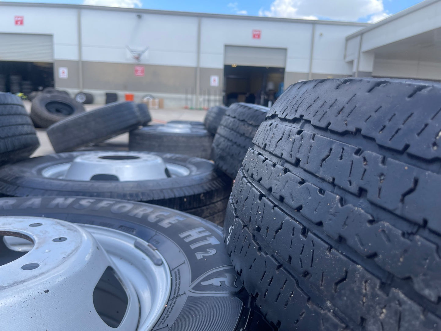 17" Ford F-350 Dually OEM 3618 3619 rims wheels SET tires FIRESTONE