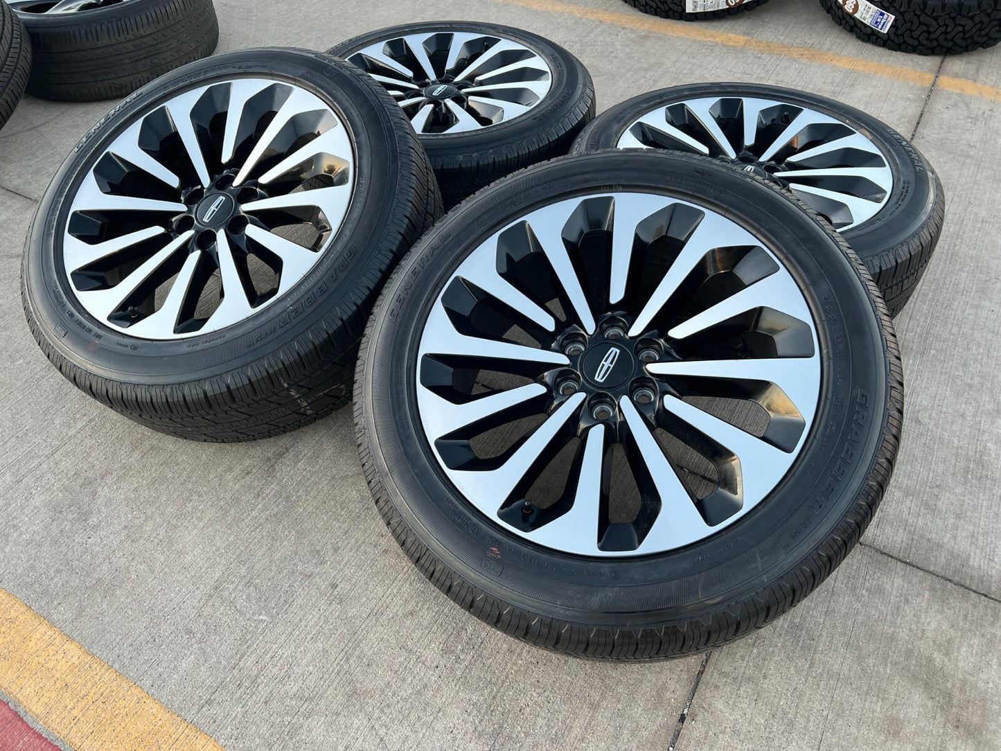 22" Lincoln Navigator L RESERVE OEM black rims wheels 95385 10498 NEW
