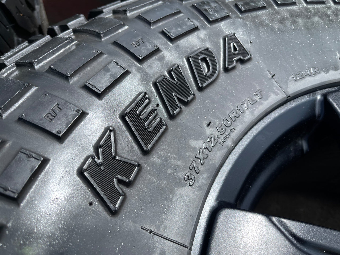 17" Ford Bronco wheels rims 95292 10383 SASQUATCH Ranger tires KENDA 37"