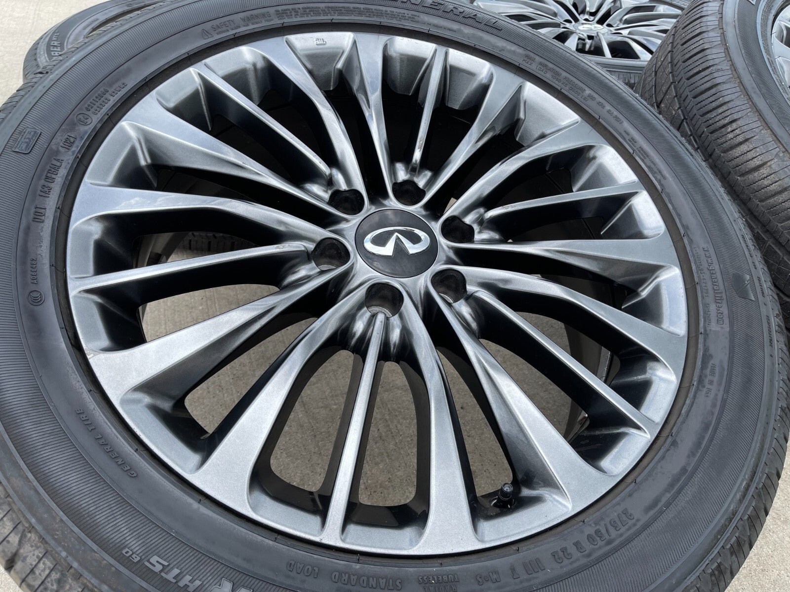 Nissan Pathfinder 62533MG OEM Wheel | 40300ZS18A | OEM