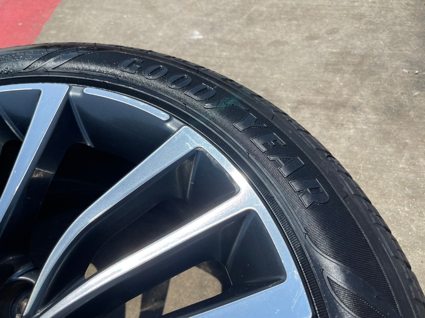 18" Kia Stinger Optima K5 Forte OEM 74773 wheels rims GOODYEAR SET