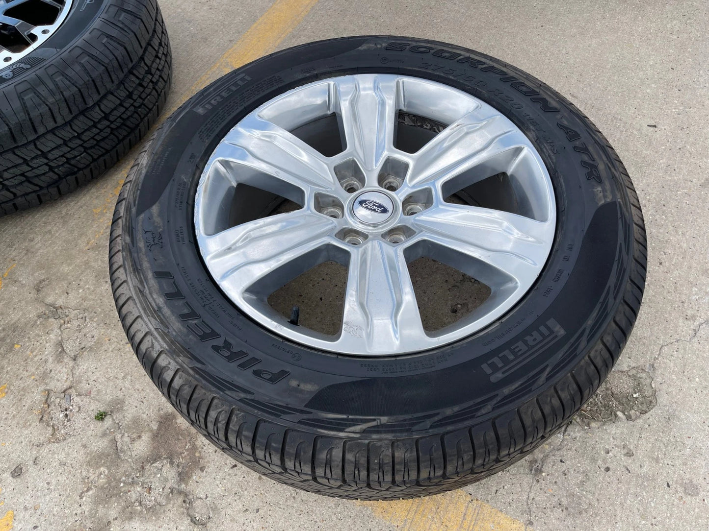 20" Ford F-150 Expedition OEM wheel rim 10004 rim wheel spare tire