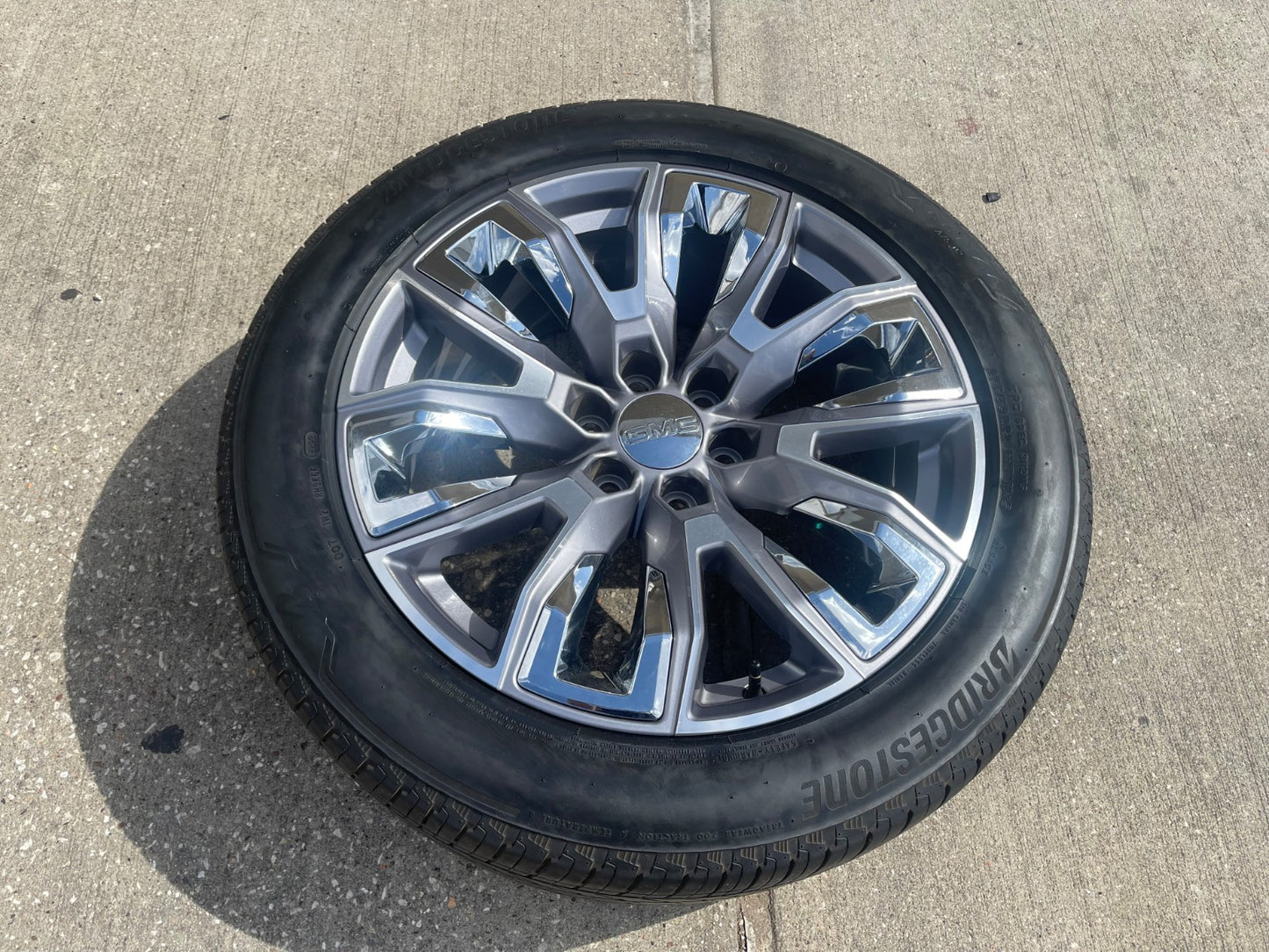 22" GMC Yukon Chevy Tahoe Escalade OEM chrome 95513 14134 wheel rim tire spare