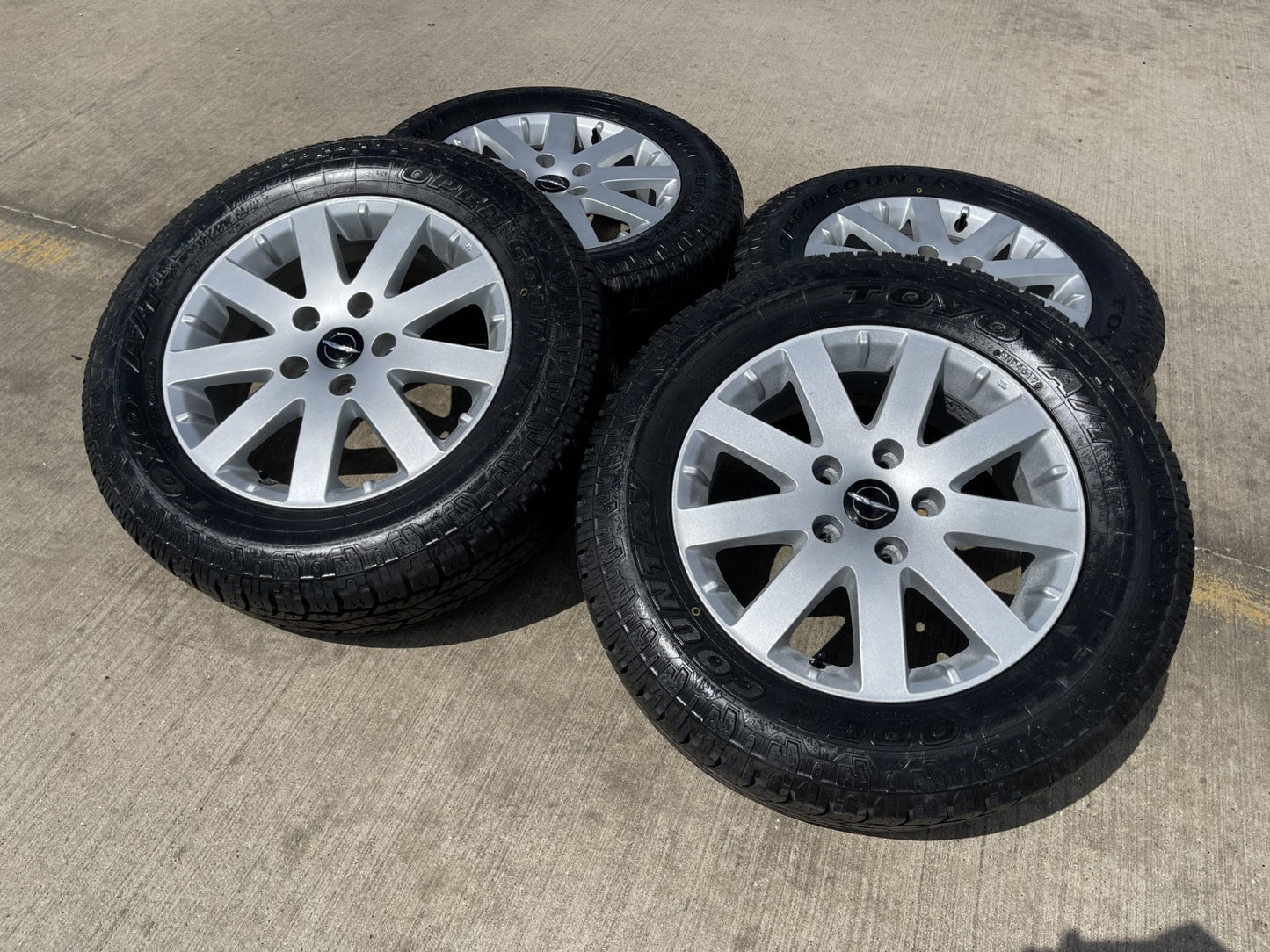 17" Jeep Grand Cherokee OEM wheels rims 2401 tires 2012 2015 2018 DISCOUNTED
