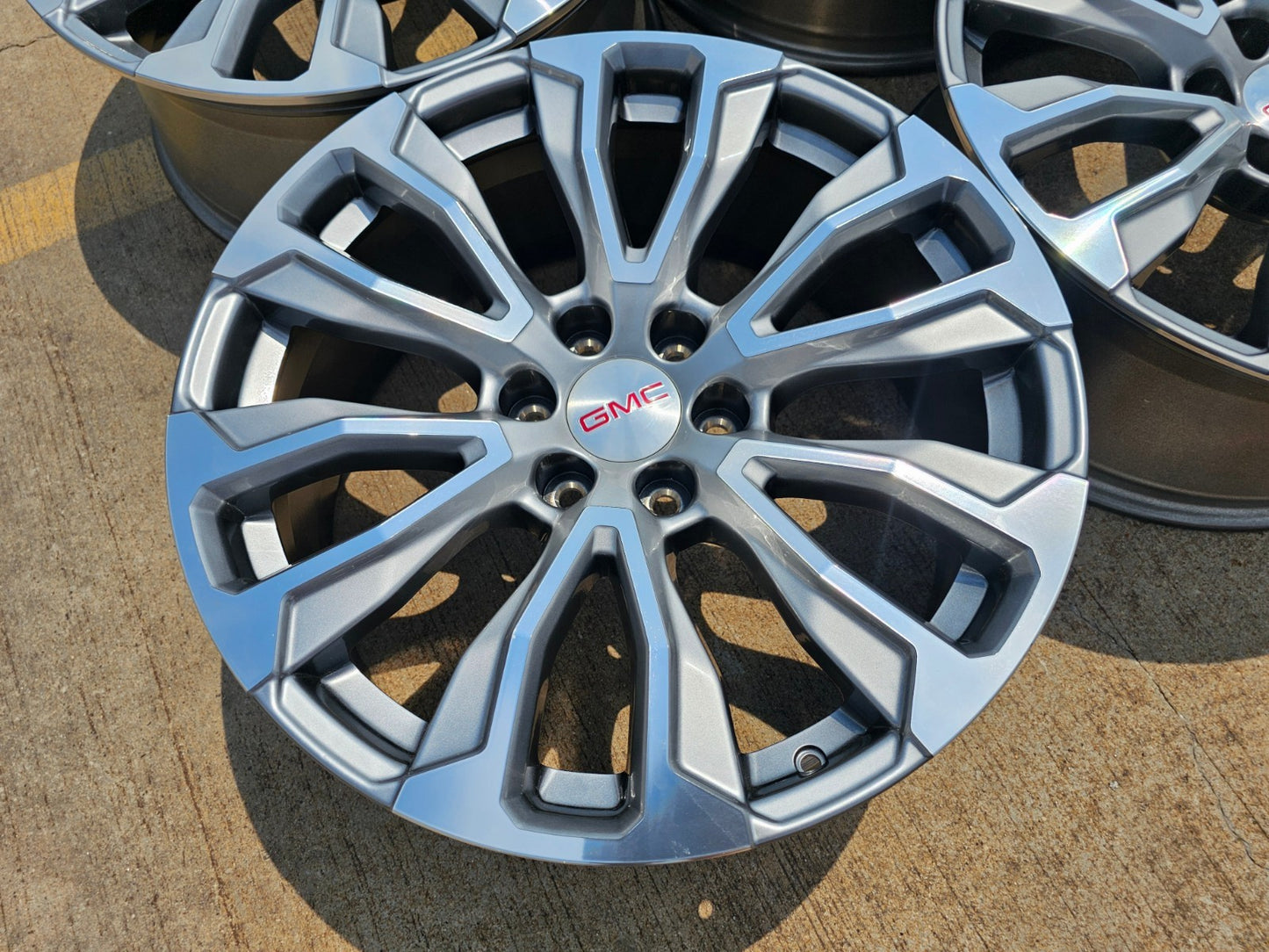 22" GMC Yukon Sierra DENALI OEM wheels rims 14025 97000 NEW