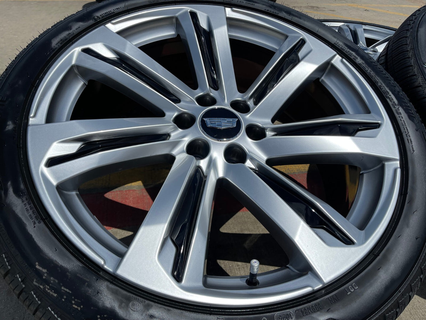 24" Cadillac Escalade V OEM wheels rims SET 84949596 2024 2025 2026 2027 NEW