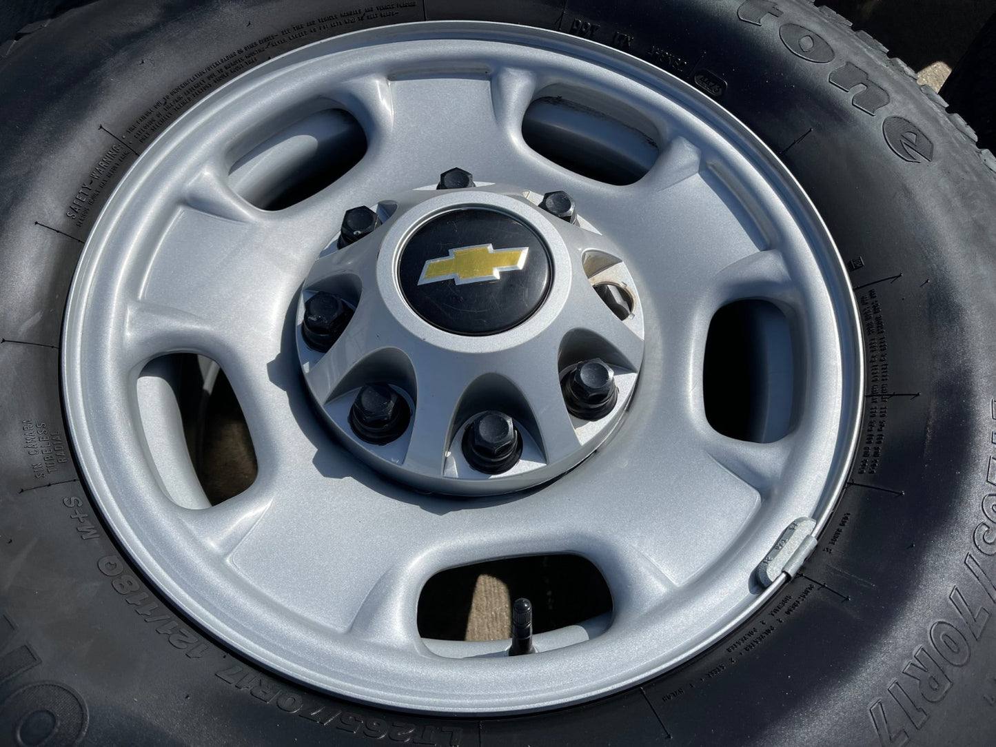17" Chevy Silverado GMC Sierra 2500 OEM 8095 wheels rims FIRESTONE TRANSFORCE AT