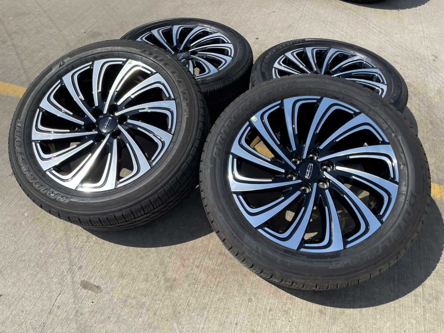 22" Lincoln Navigator OEM 10666 rims wheels BLACK LABEL BRIDGESTONE