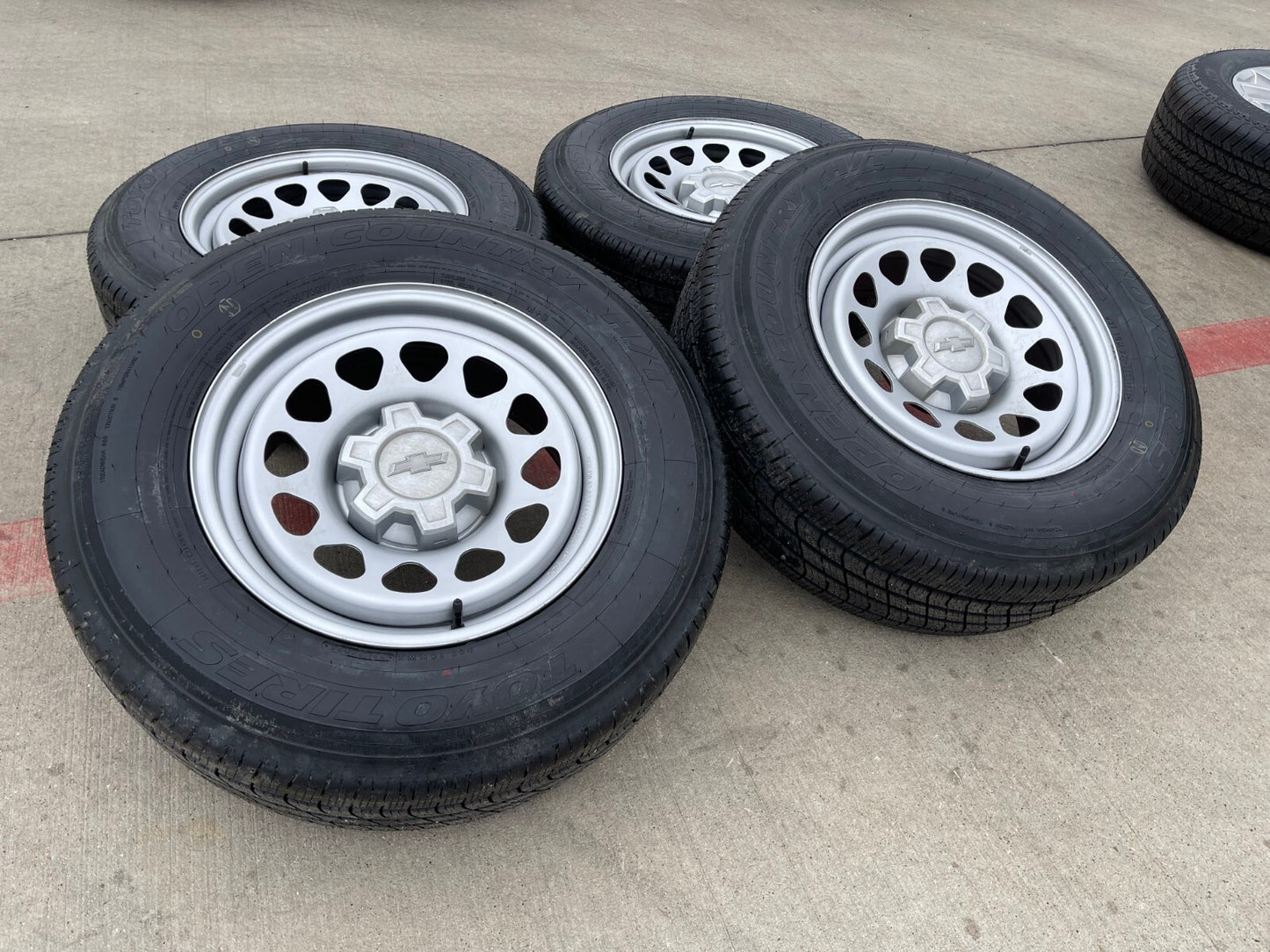 17" Chevy Silverado OEM wheels rims Tahoe Colorado 8130 GMC Canyon 2024 2025 NEW