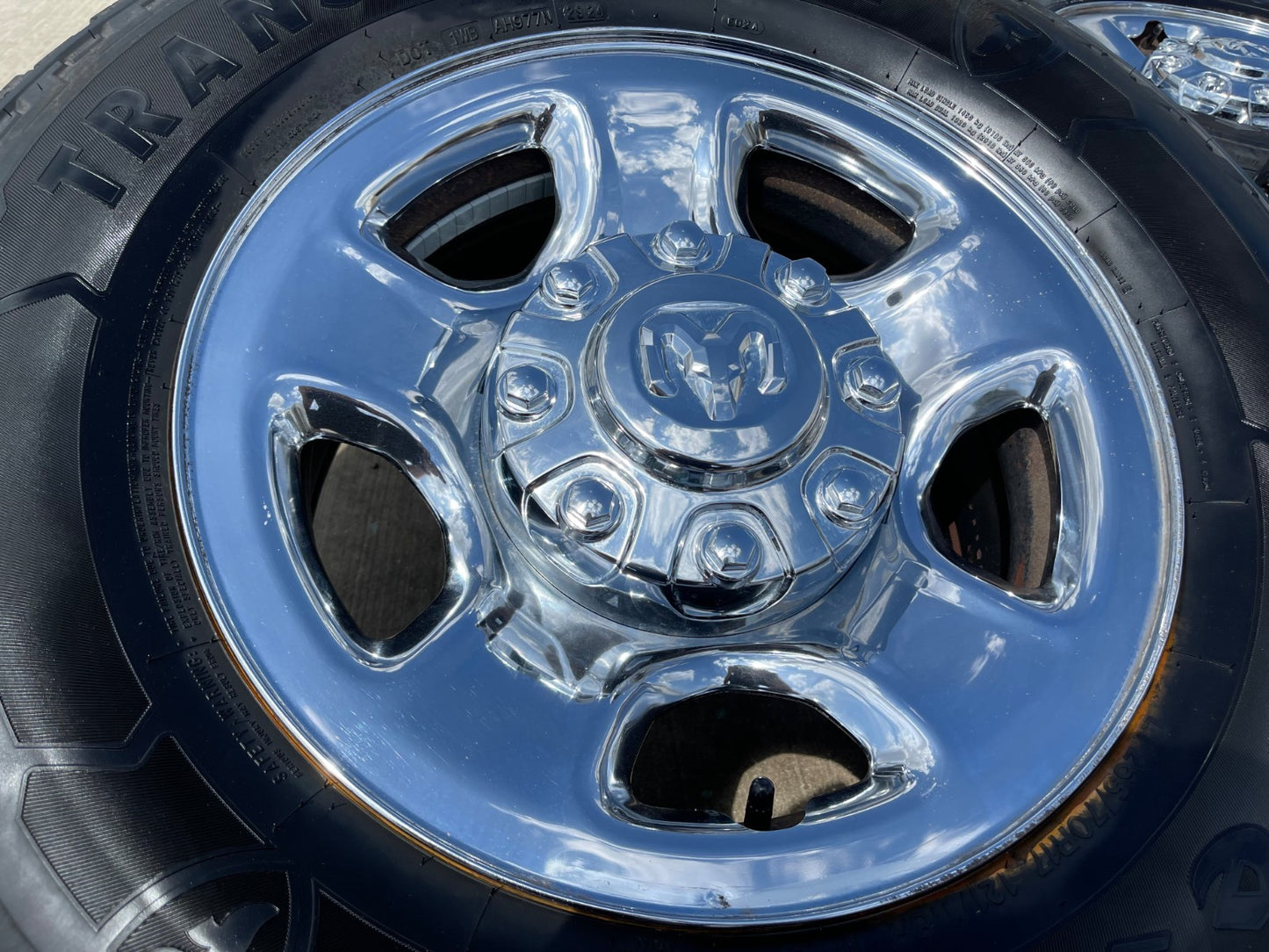 17" Ram 2500 3500 Laramie Power Wagon OEM 2186 wheels rims FIRESTONE A/T2