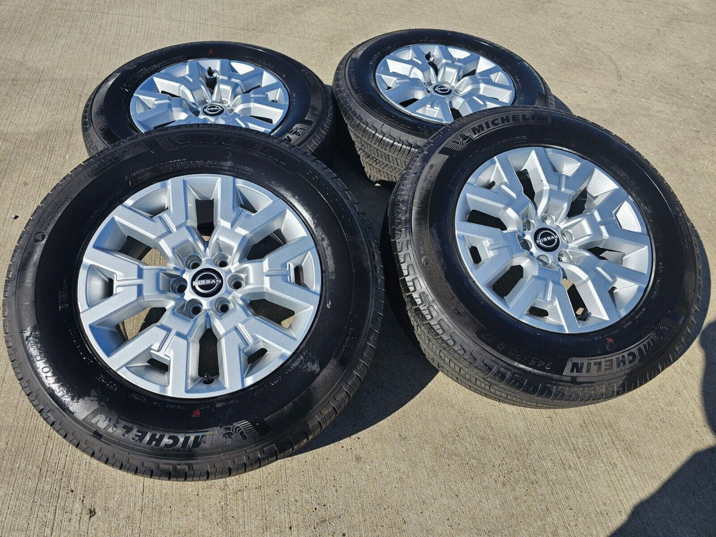 17" Nissan Frontier OEM Desert Runner 62832 wheels rims 2023 2024 2025 NEW