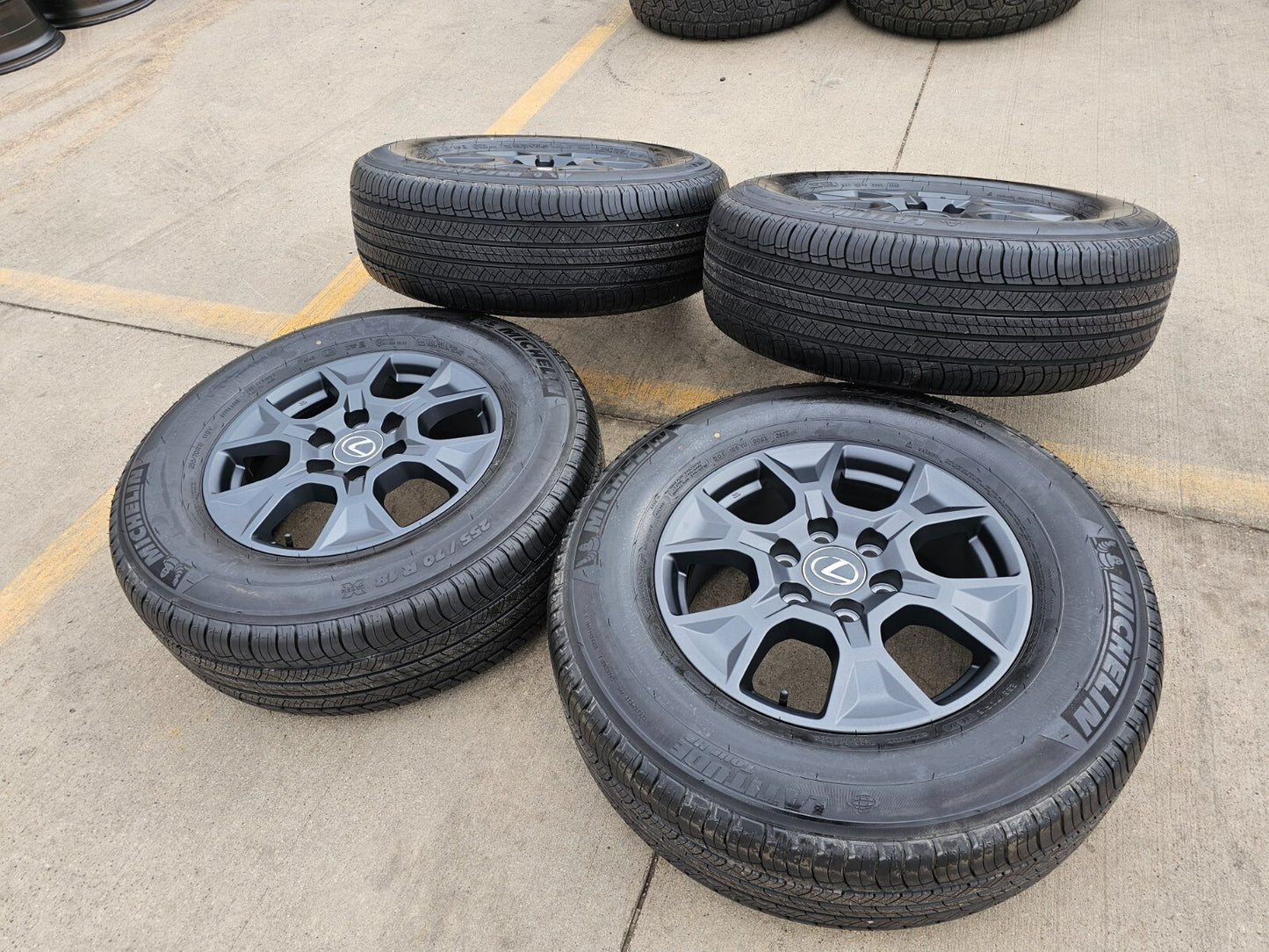 18" Lexus GX550 OEM 10544 wheels rims Land Cruiser Tundra Sequoia NEW MICHELIN