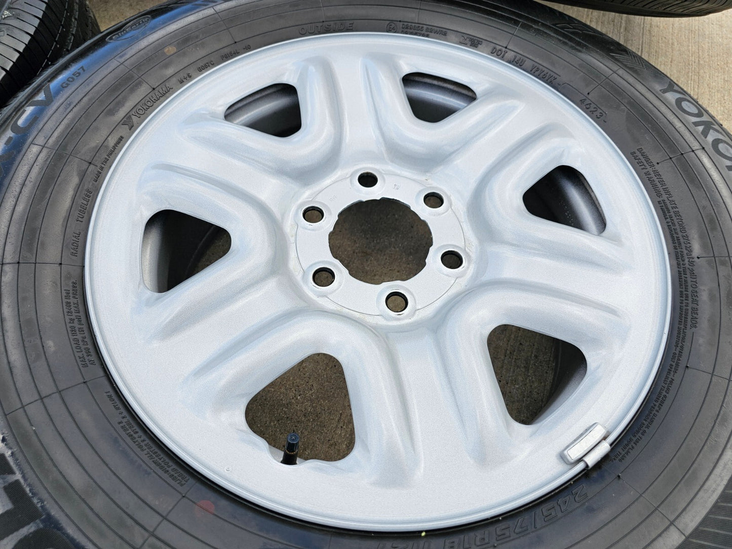 18" Toyota Tundra TSS TRD OEM wheels rims Sequoia LX600 99083 75275