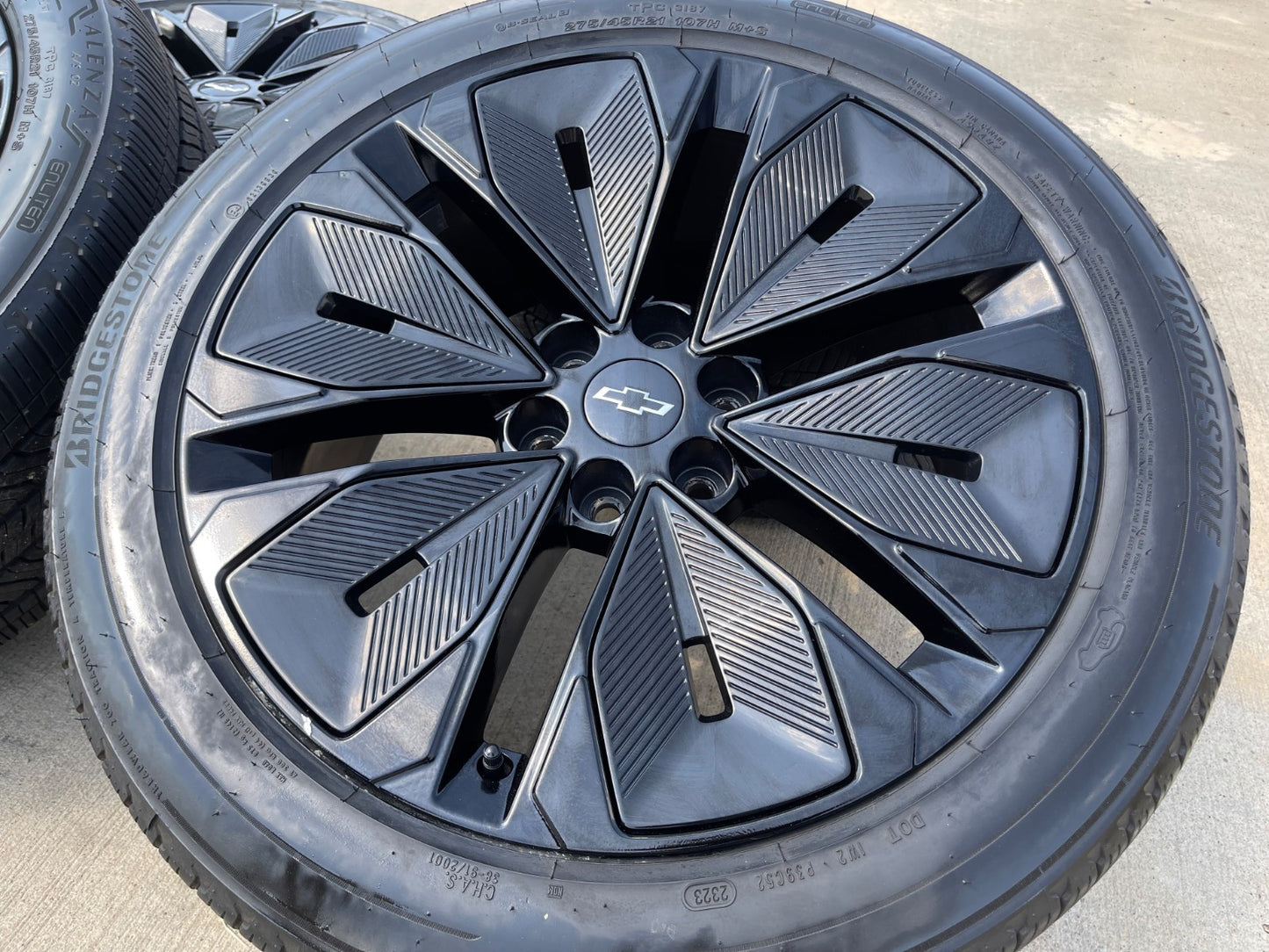 21" Chevy Blazer SS EV OEM 14119 wheels rims 2024 2025 2026 2027 BRIDGESTONE SET