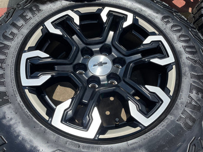 18" Chevy Silverado ZR2 Tahoe TRAIL BOSS Sierra OEM 95415 wheels rims tires NEW