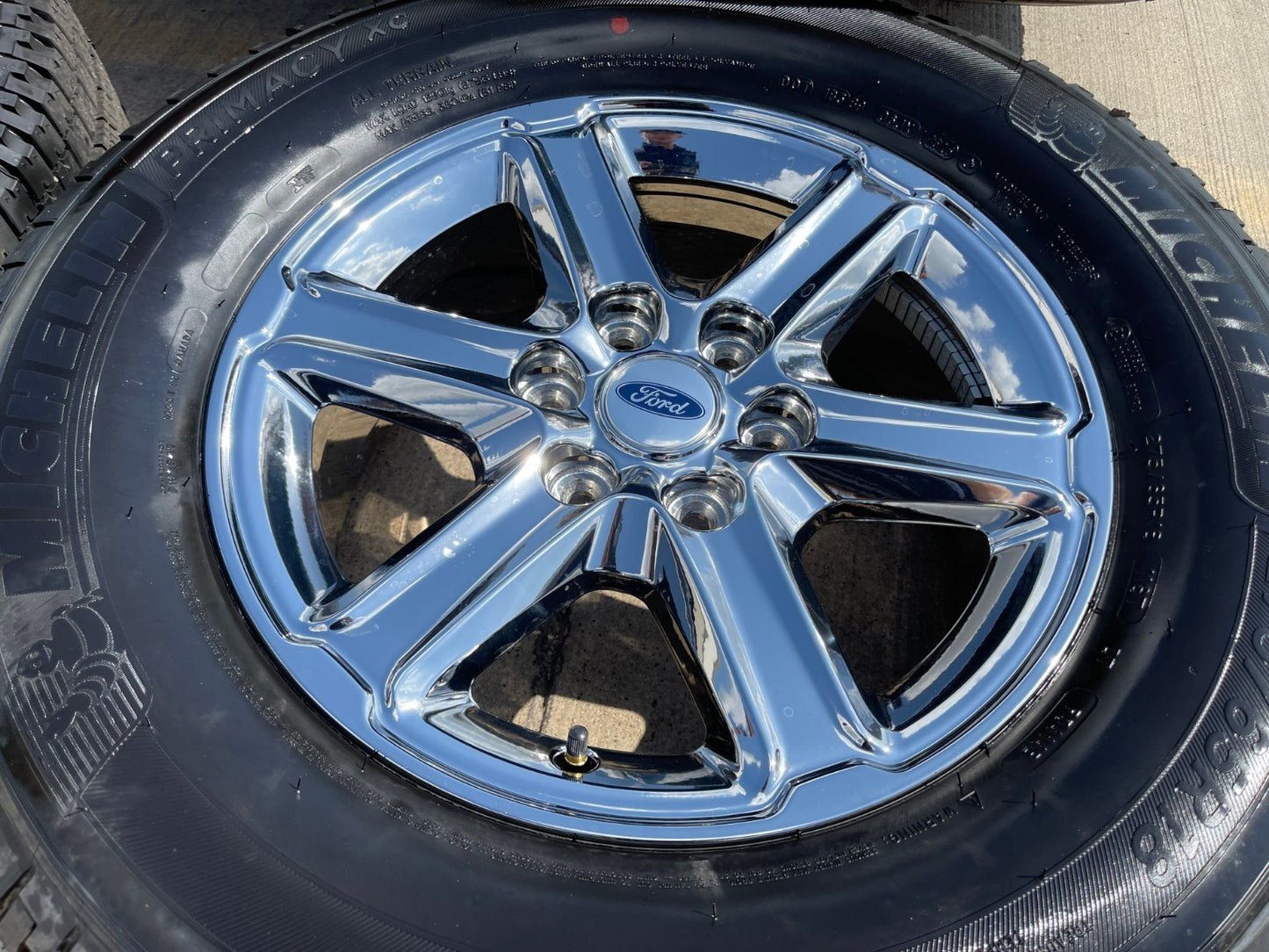 18" Ford F-150 Expedition OEM chrome rims wheels tires MICEHLIN 2025 2026 NEW