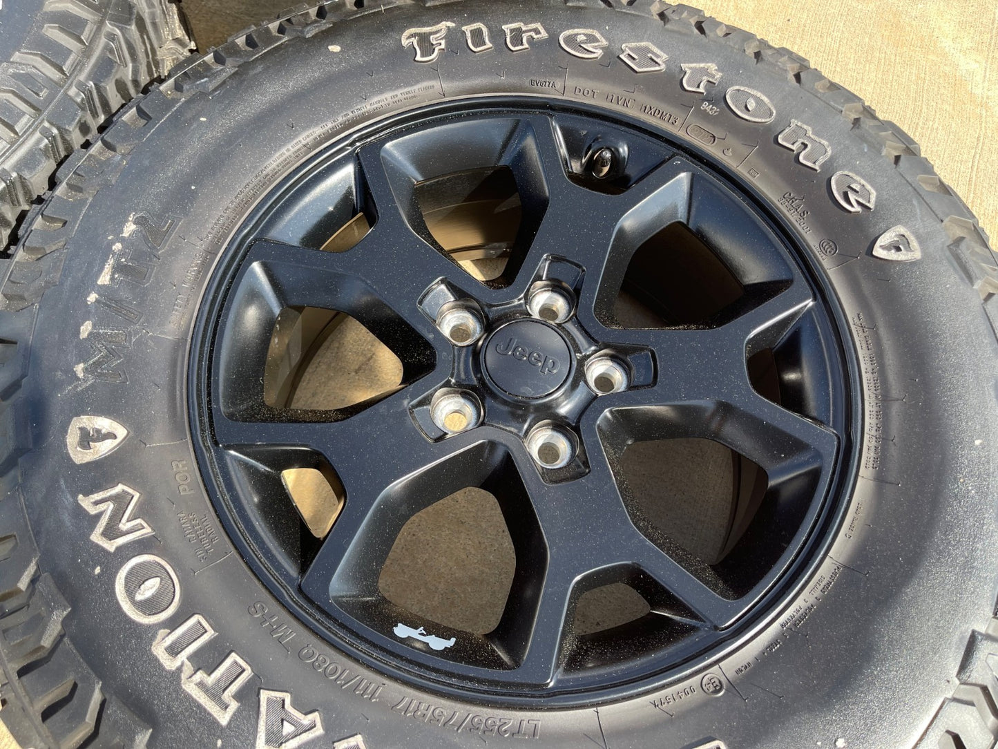 17" Jeep Wrangler Rubicon OEM 9218 wheels rims Gladiator FIRESTONE M/T2