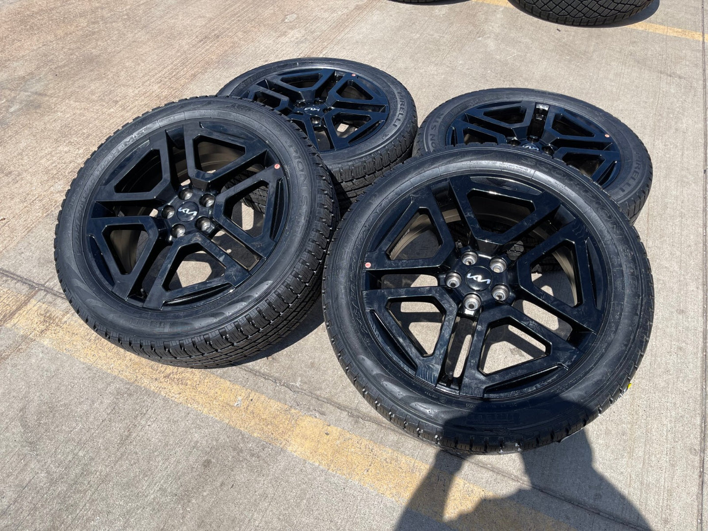 20" Kia Telluride Prestige X-PRO OEM wheels rims 74721 Sedona 2023 2024 2025 NEW