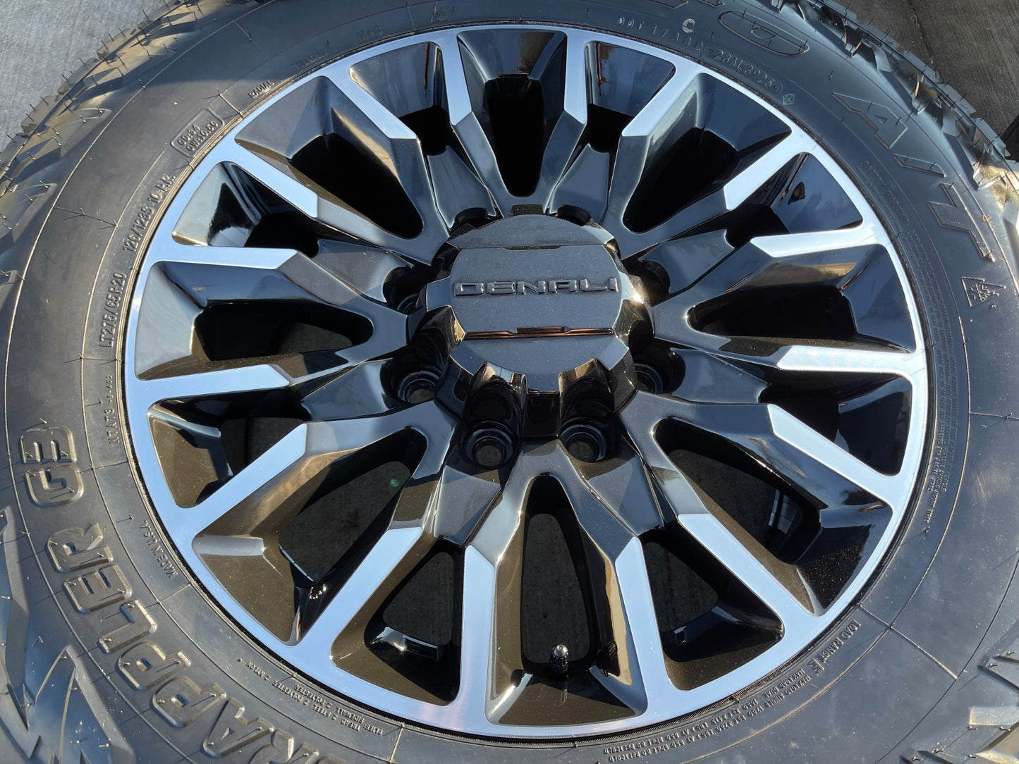 20" GMC Sierra Chevy Silverado 2500 3500 OEM Replica wheels rims NITRO 34" NEW