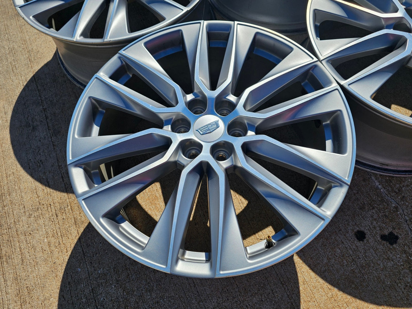 21" Cadillac XT6 XT5 SRX OEM 4851 wheels rims 2023 2024 2025 2026