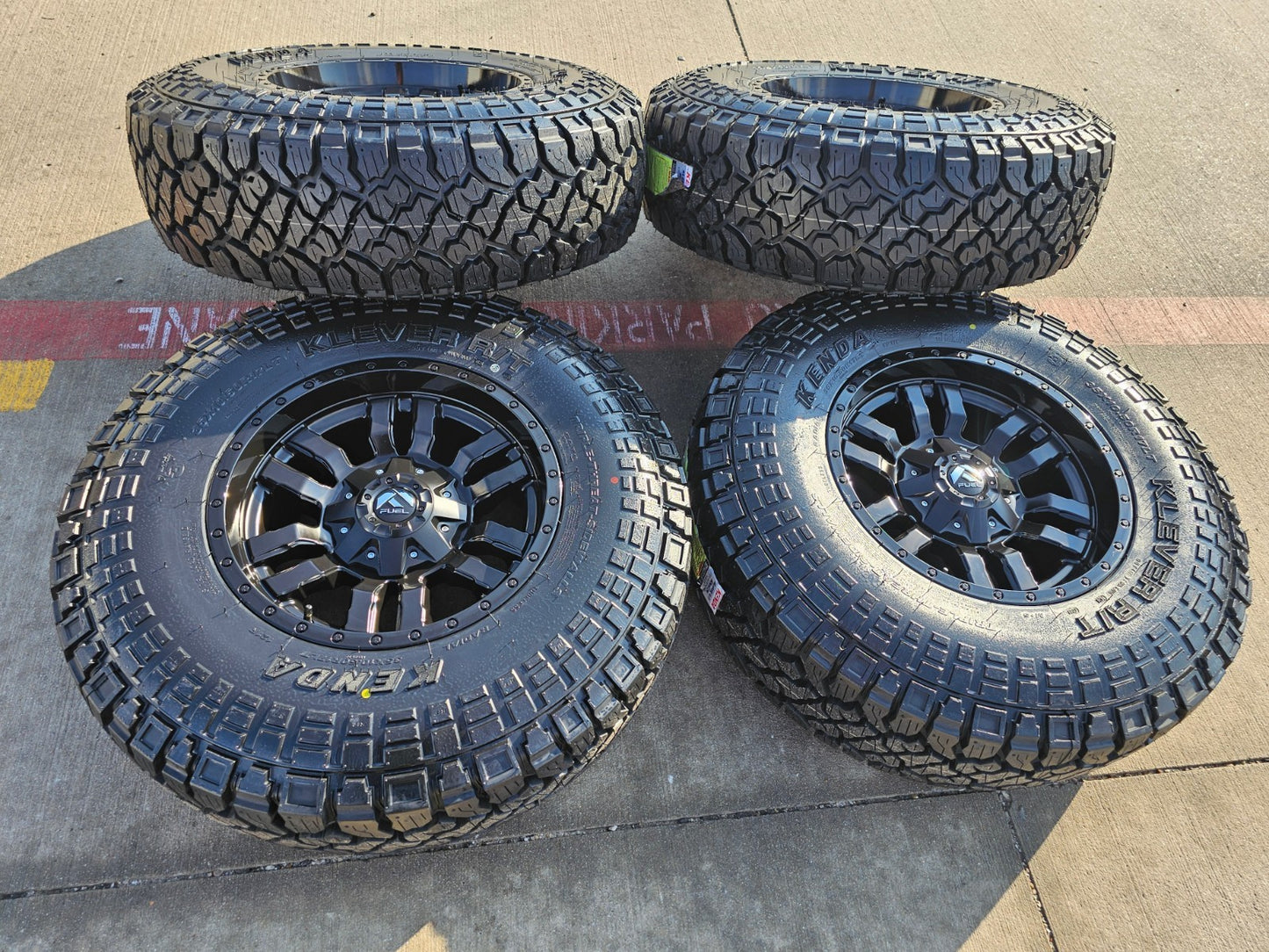 17" 17x9 Fuel Sledge D595 Jeep Wrangler wheels rims 5x114.3 5x4.5 5x5 5x127
