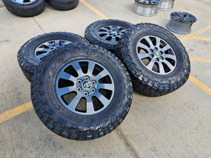 18" Toyota Land Cruiser OEM TRD wheels rims 95952 Tundra Sequoia TOYO R/T