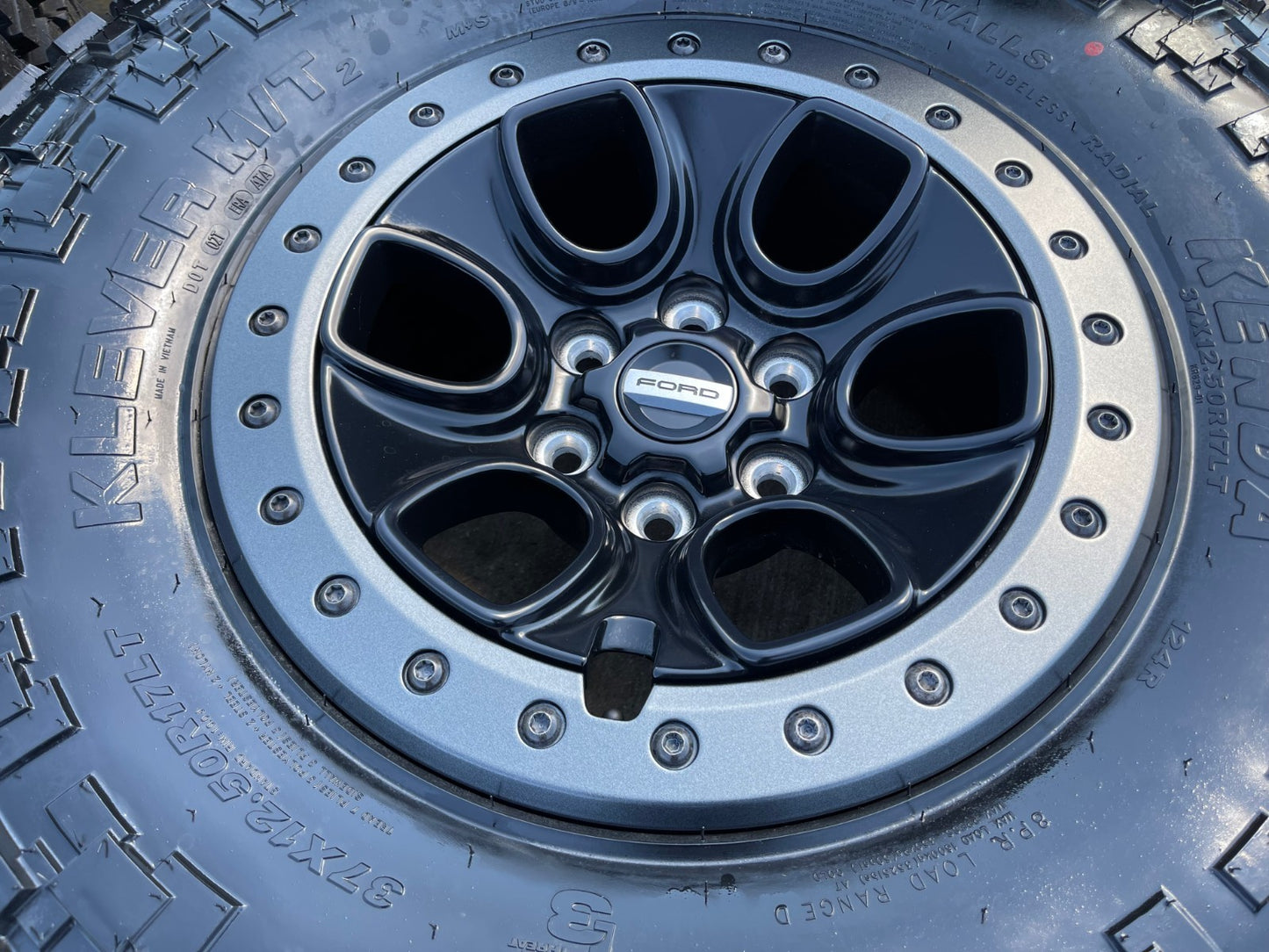 17" Ford F-150 Raptor OEM BEADLOCK rims wheels SET 10459 95210 37" tires NEW