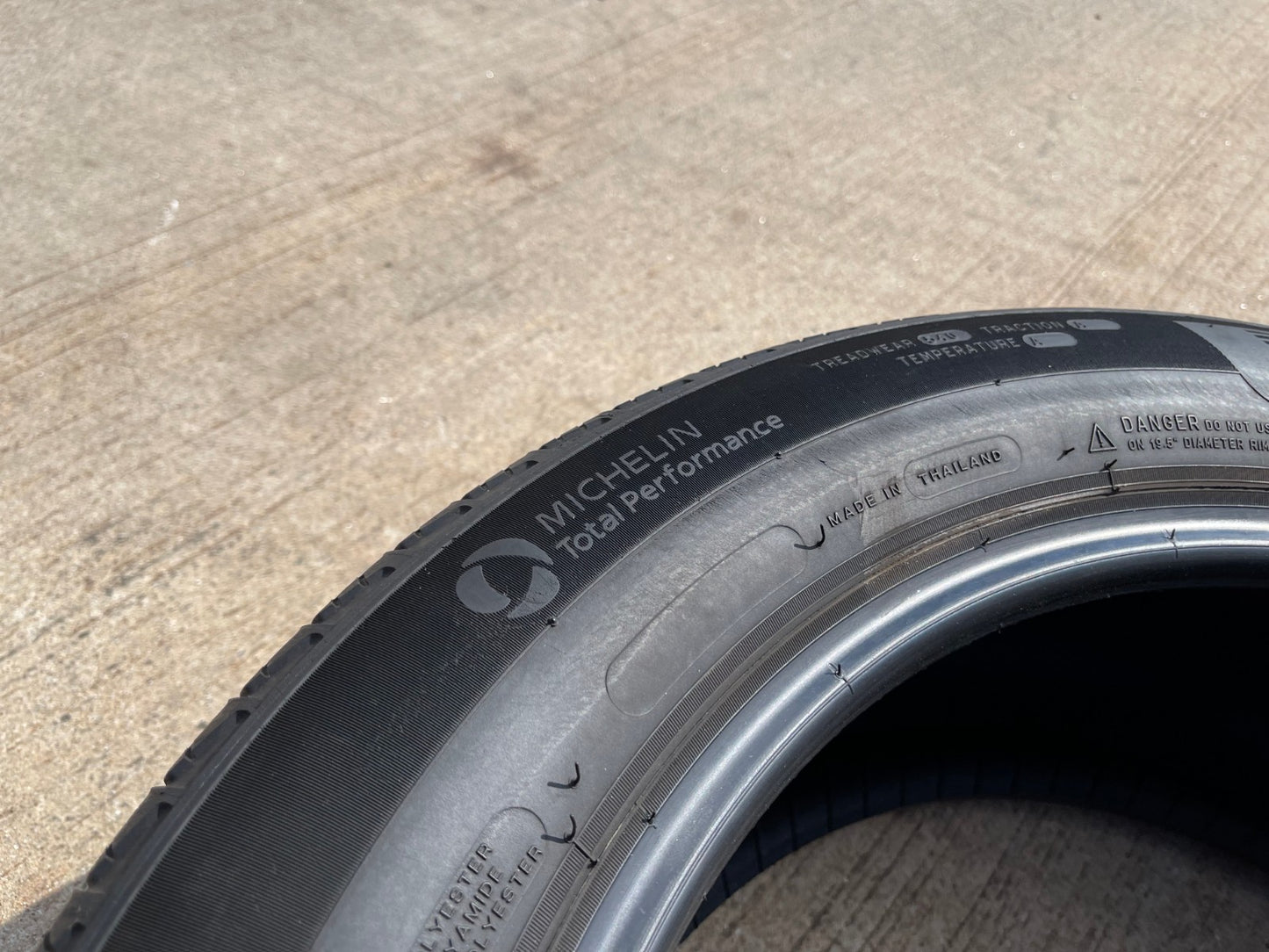 235/55/19 Michelin Primacy A/S tire 101V
