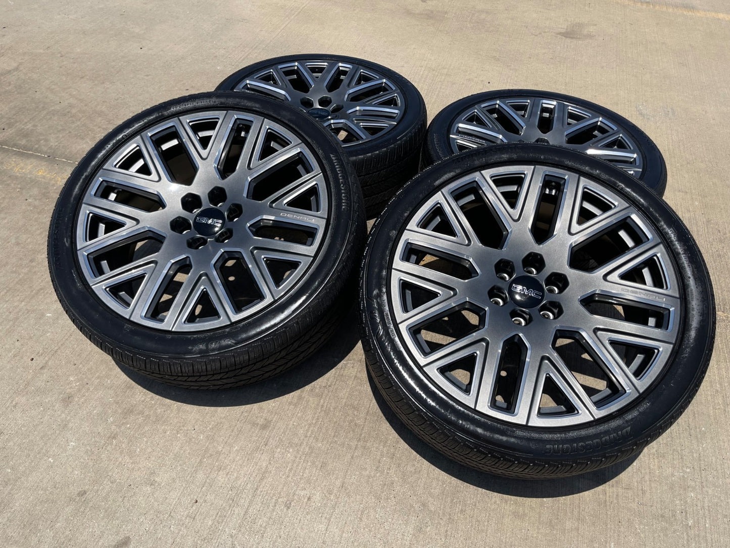 24" GMC Yukon Sierra DENALI OEM wheels rims SET 2025 2026 2027 DISCOUNTED