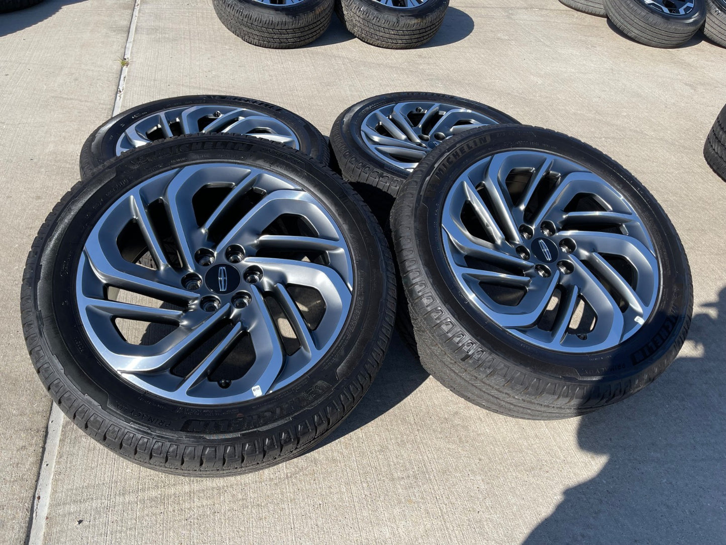22" Lincoln Navigator OEM 94225 rims wheels BLACK LABEL 2025 2026 MICHELIN