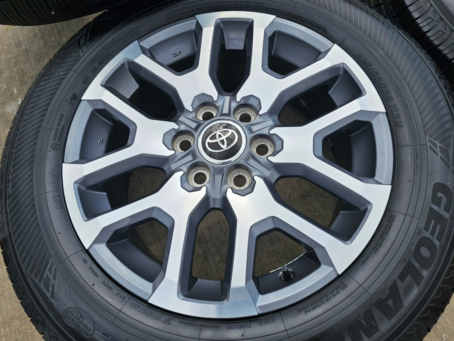 20" Toyota Tundra TSS TRD OEM wheels rims 75277 95359 Sequoia 2024 2025 2026