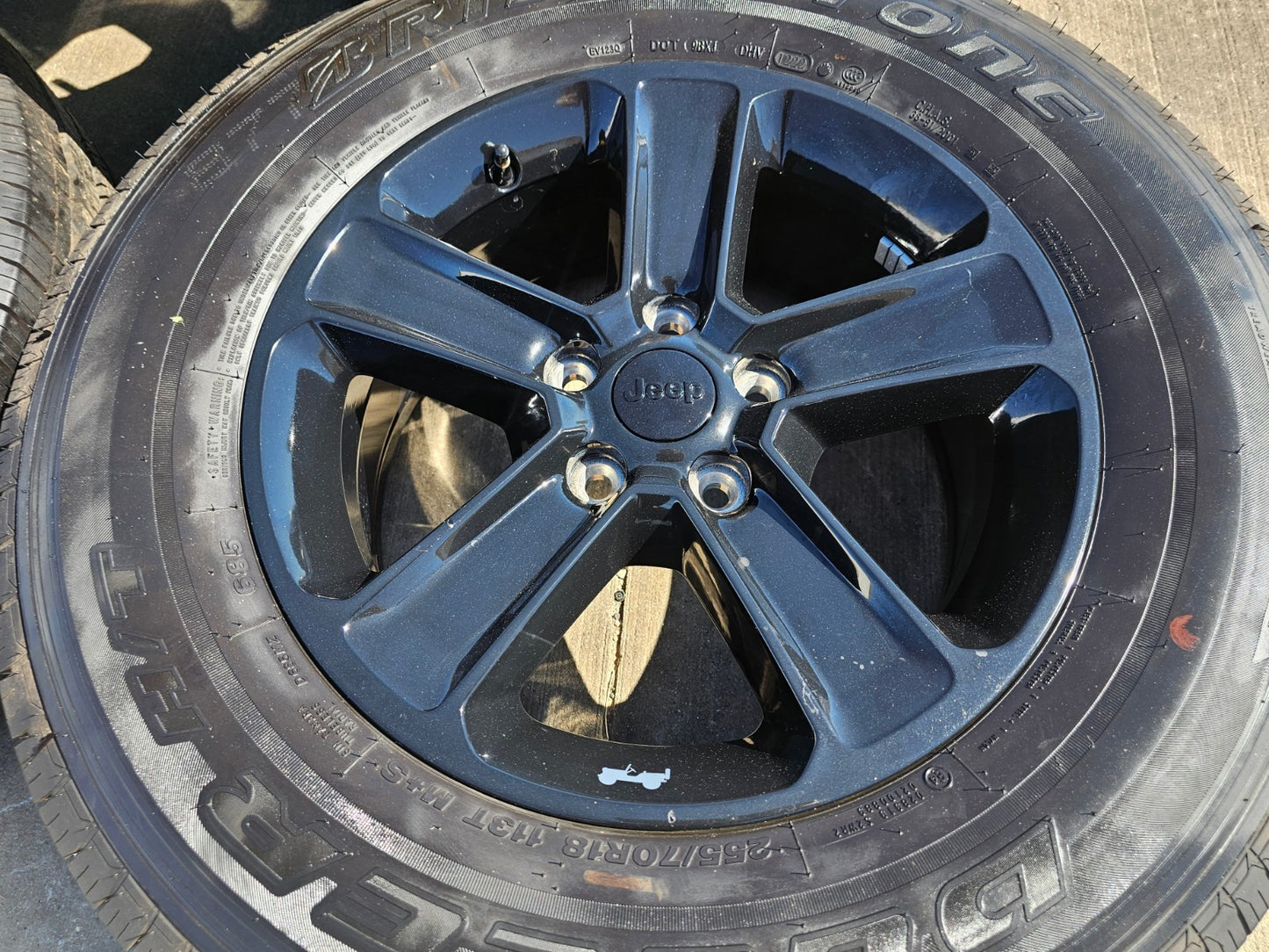 18" Jeep Wrangler Sahara OEM 9221 9255 wheels rims 2022 2023 2024 2025 2026 SET