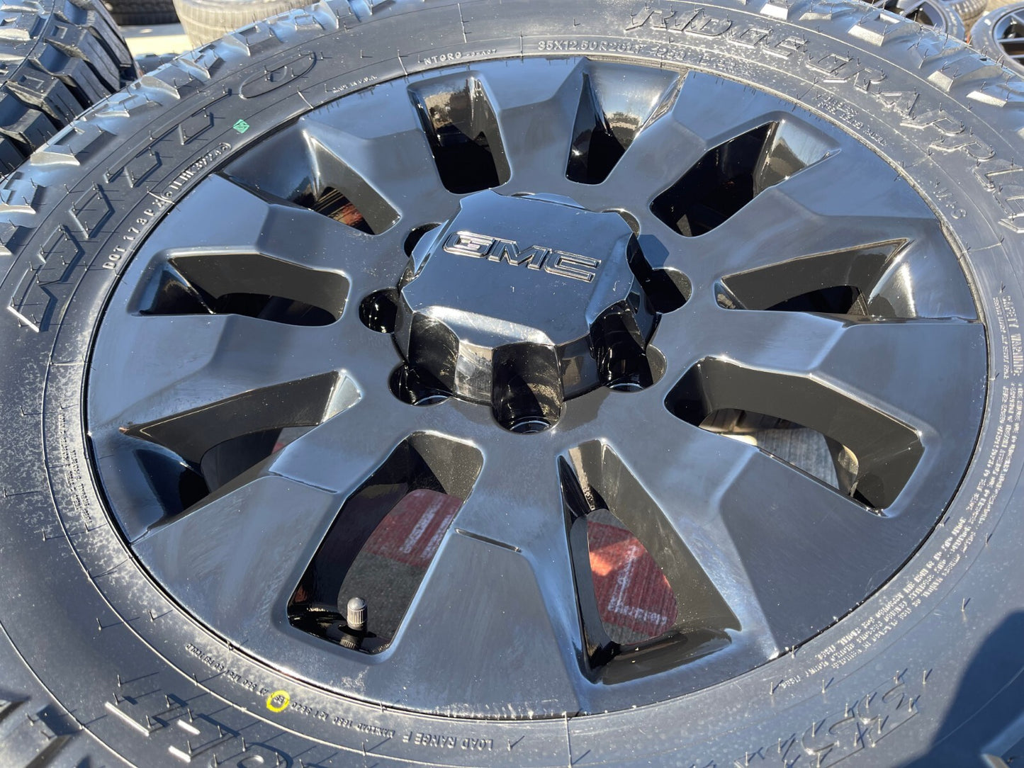 20" GMC Sierra Chevy Silverado 2500 3500 OEM 5960 5947 wheels rims NEW 35"