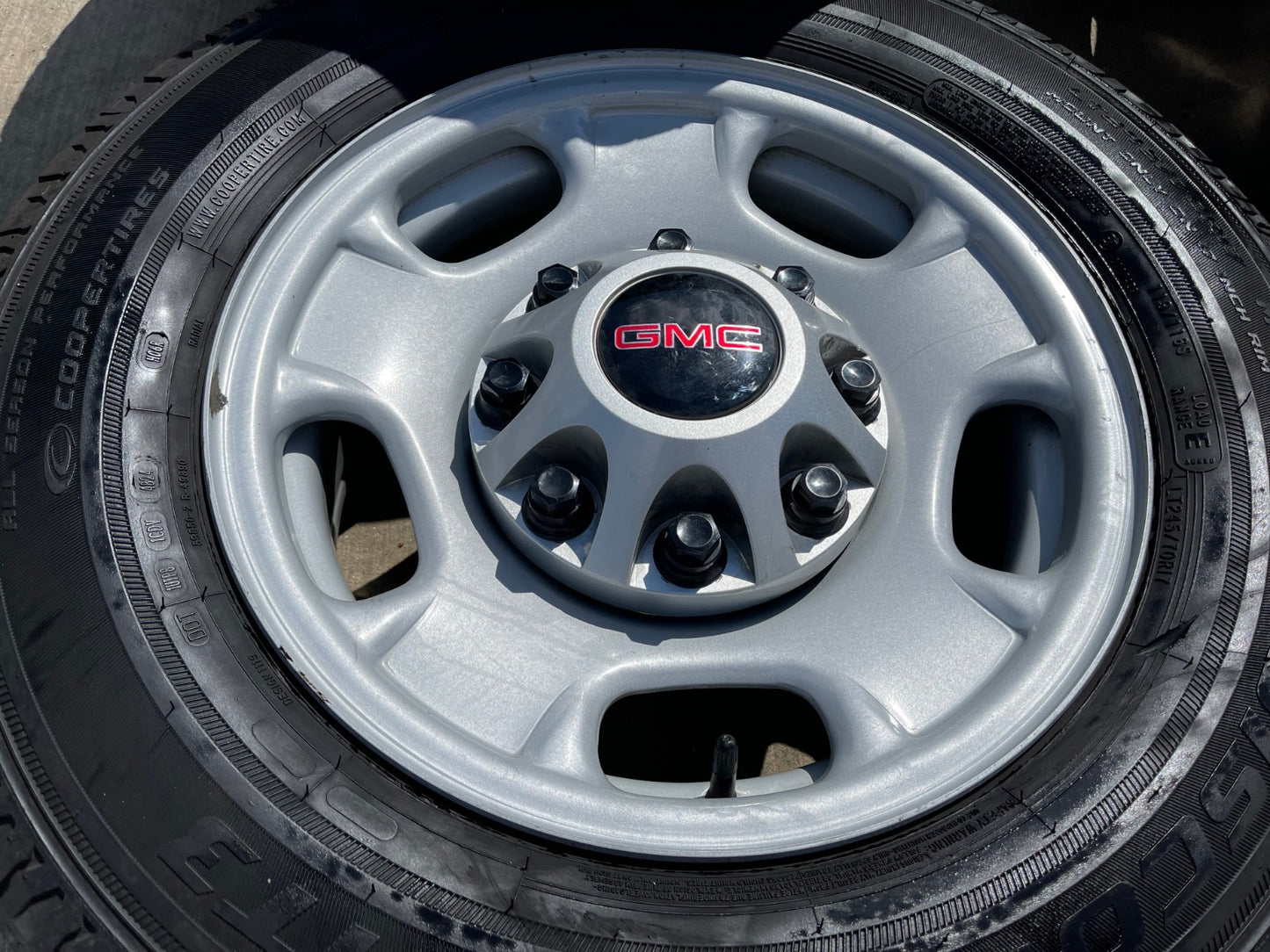 17" Chevy Silverado GMC Sierra 2500 3500 OEM 8095 wheels COOPER H/T3