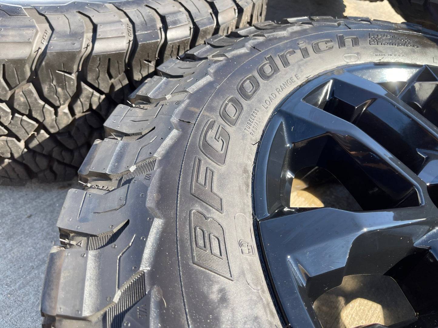 20" Chevy Silverado Trail Boss GMC AT4 2500 OEM 94030 wheels rims BFG KO3