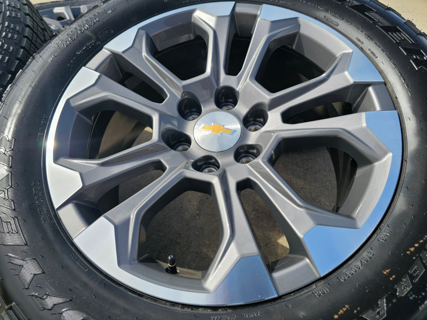 20" Chevy Tahoe Silverado OEM 14090 95417 wheels rims tires SET GOODYEAR A/T NEW