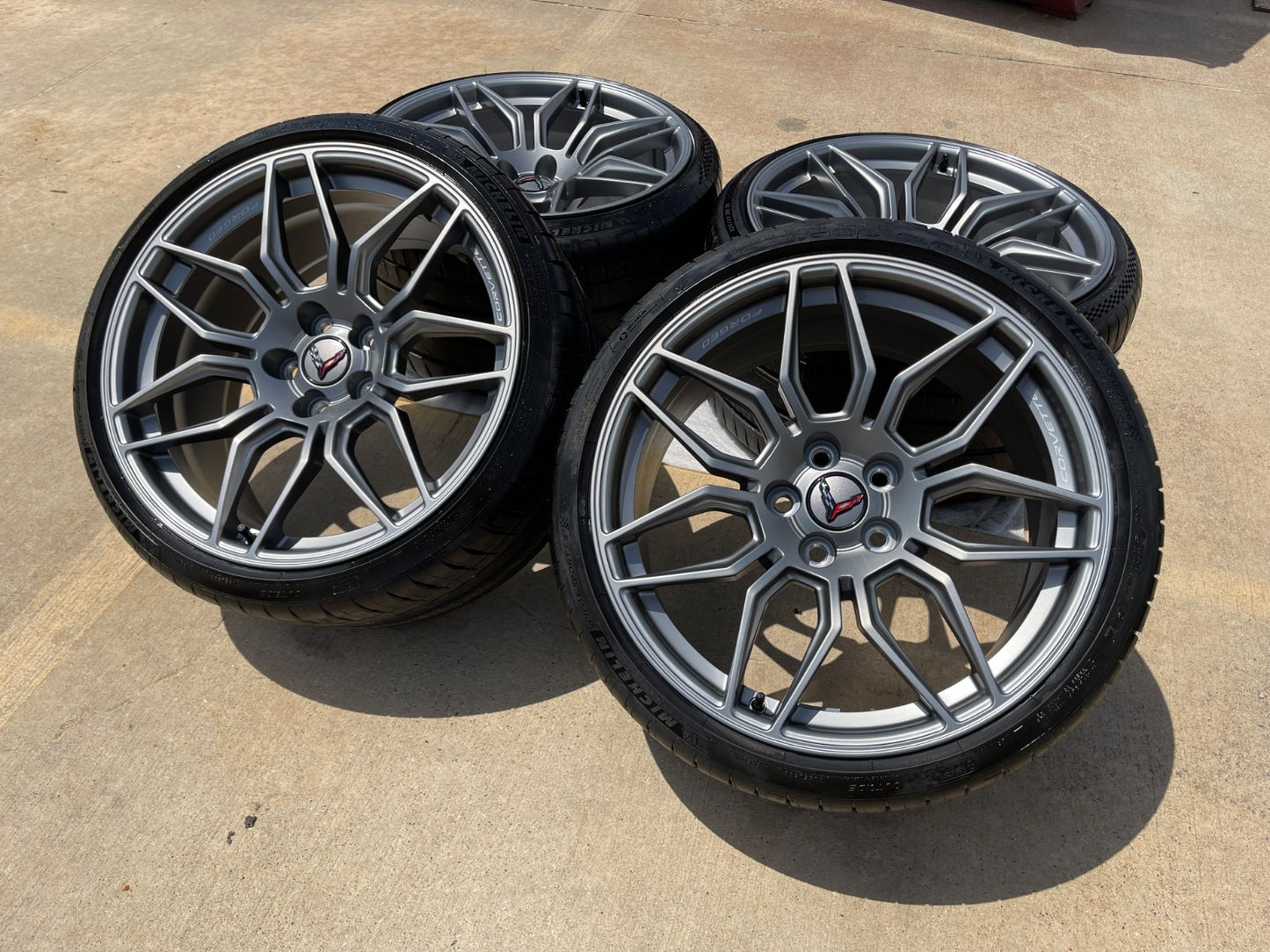 20" + 21" Chevy Corvette Z06 C8 OEM wheels rims 95580 95581 tires MICHELIN NEW