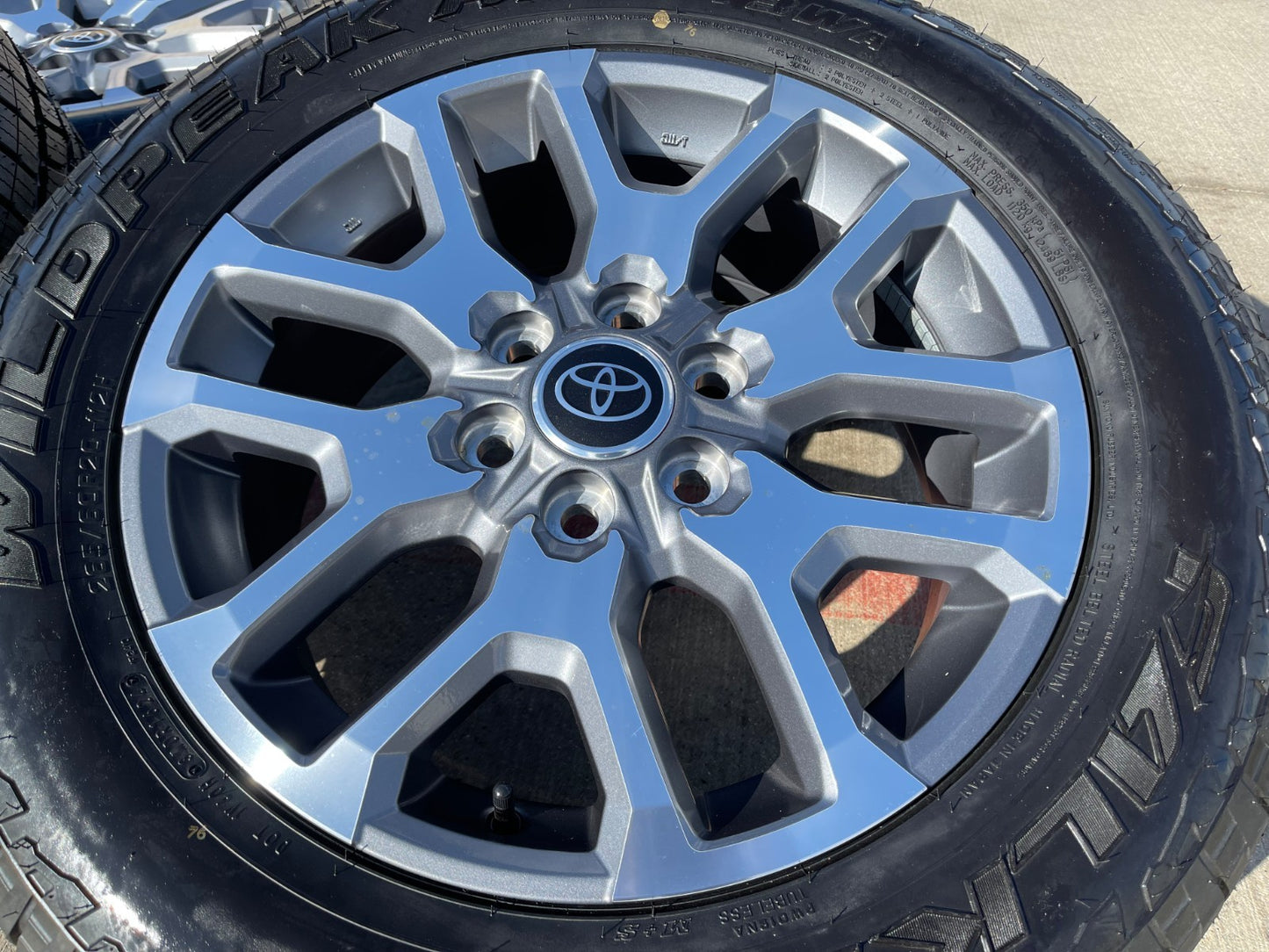 20" Toyota Tundra TSS TRD OEM wheels rims 95359 75277 Sequoia 2025 2026 NEW A/T