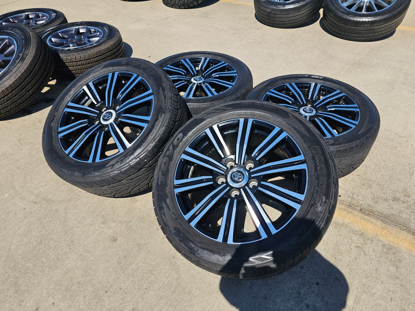 21" Lexus LX570 Toyota Land Cruiser OEM 74341 wheels rims tires 5x150