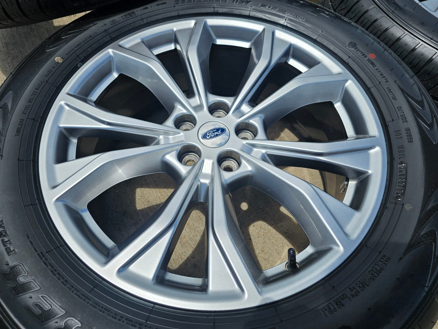 20" Ford Explorer Limited OEM rims wheels 10268 Lincoln Aviator DUNLOP NEW